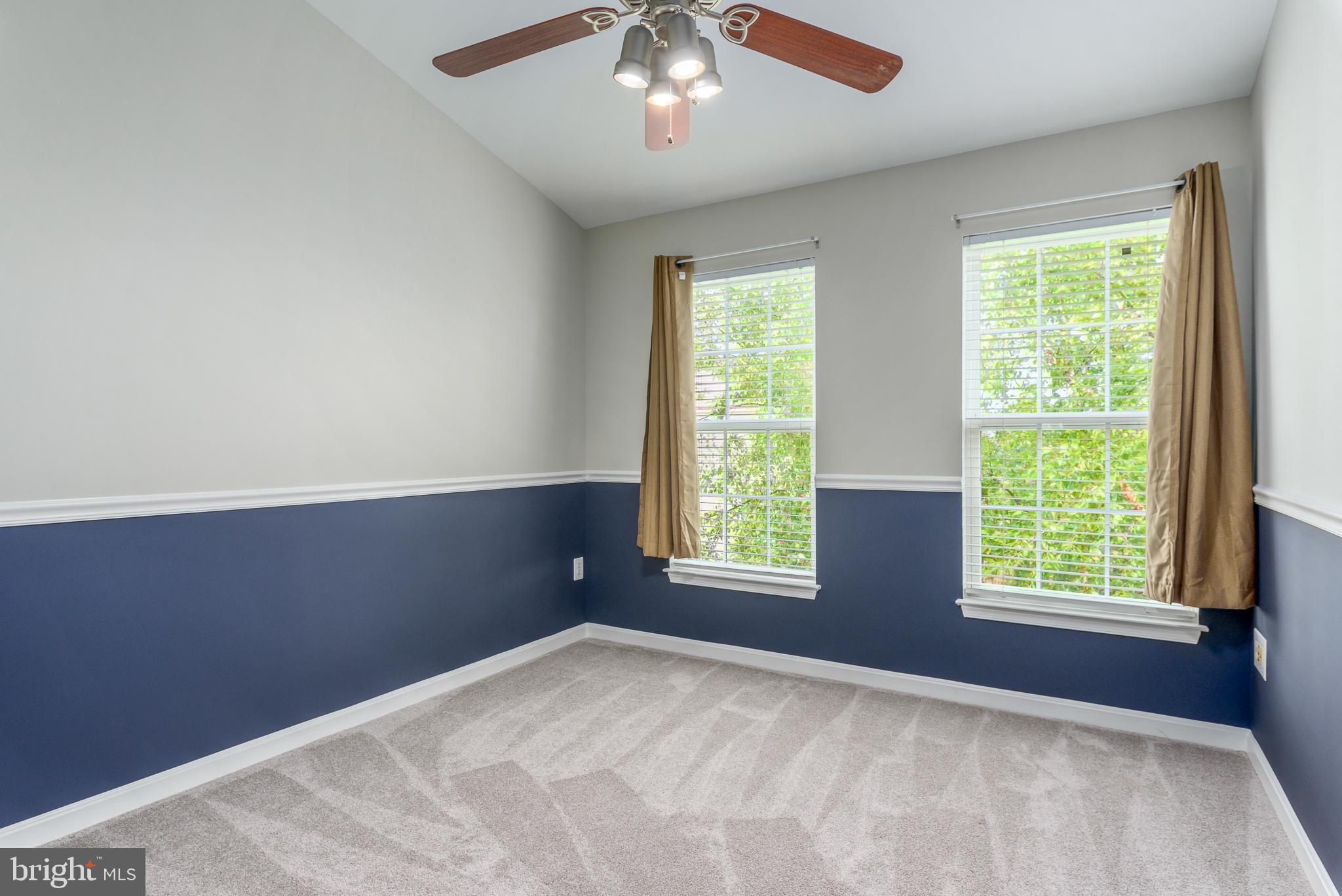 SQUIRREL HILL - Residential