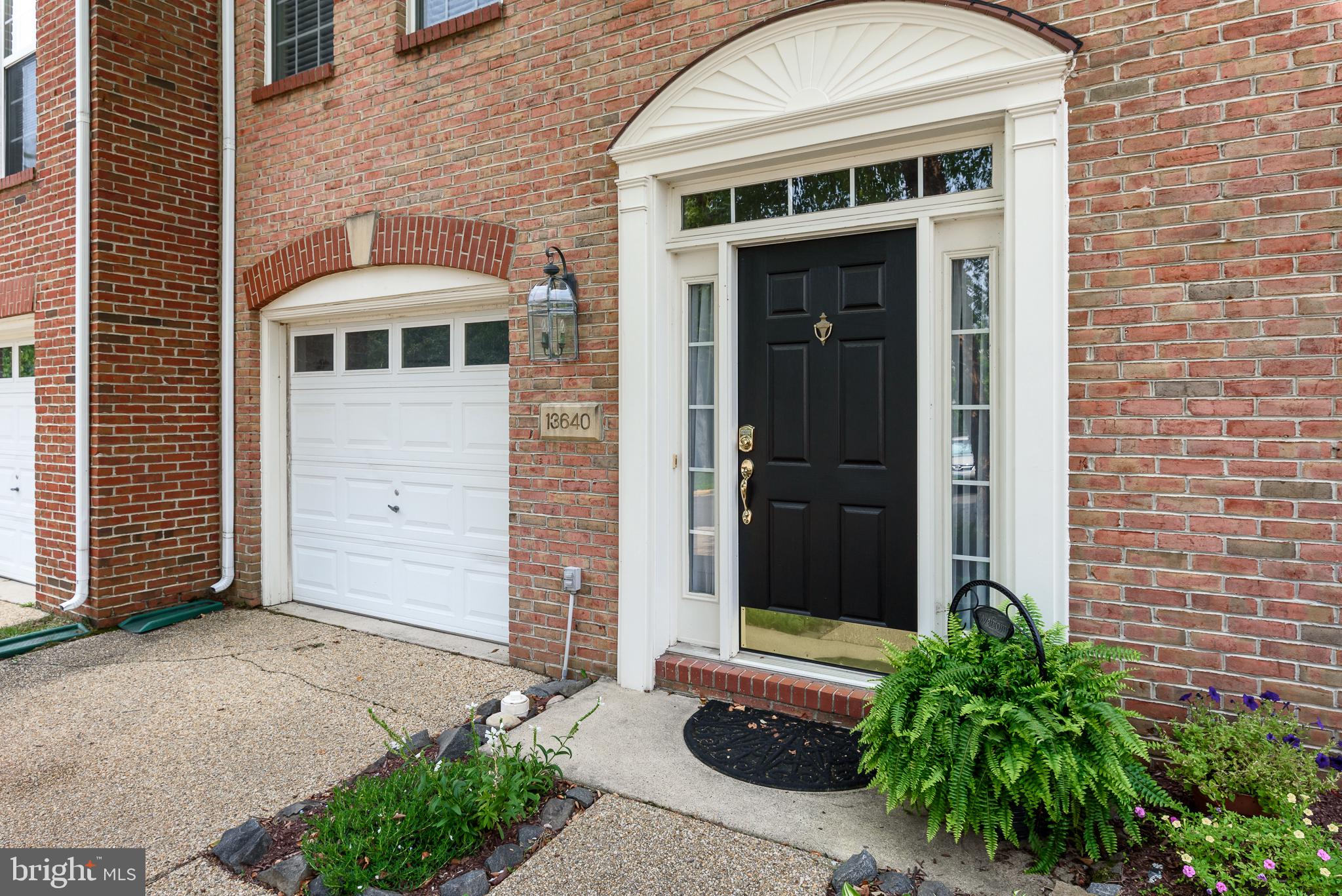 SQUIRREL HILL - Residential