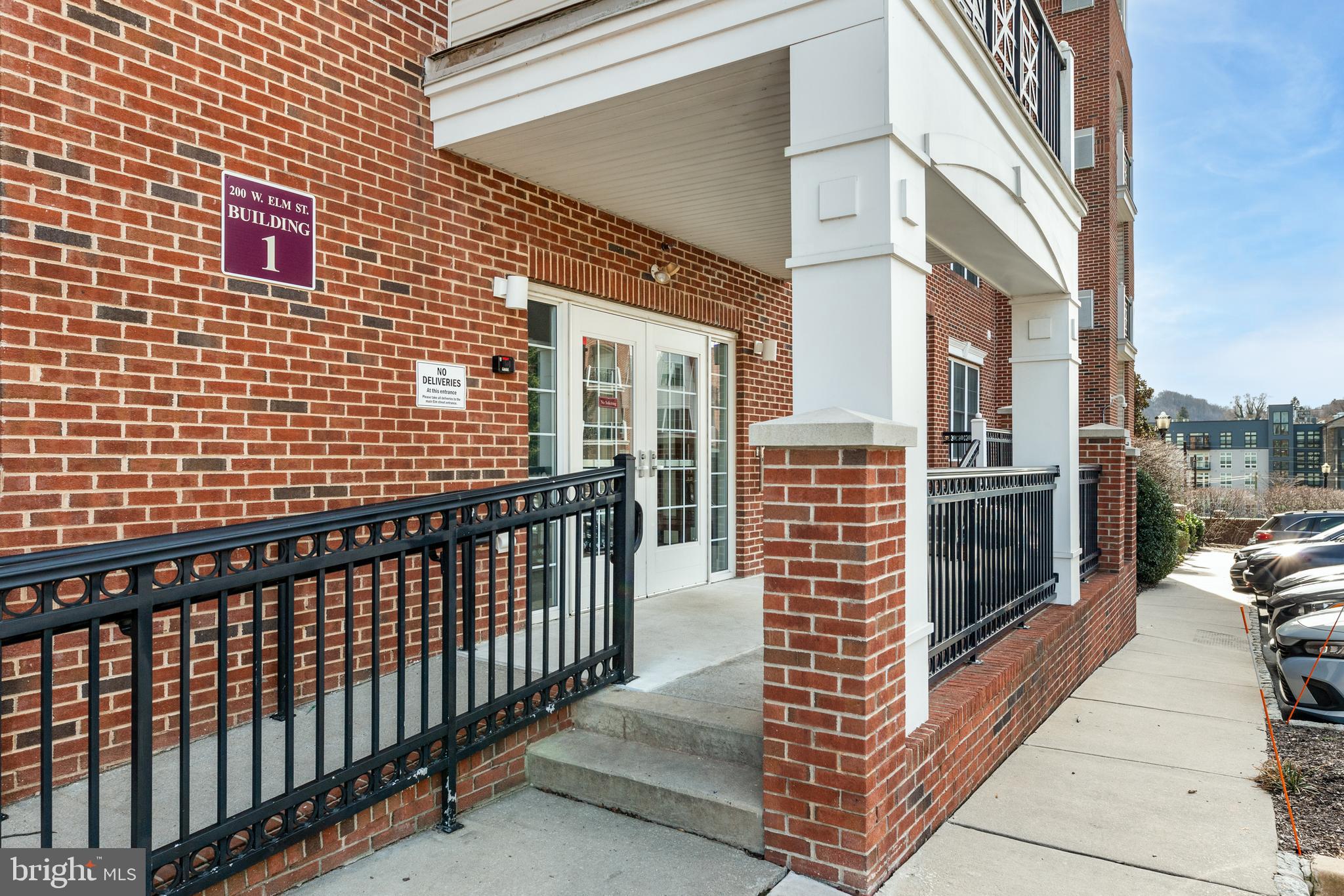 200 W ELM STREET 1224