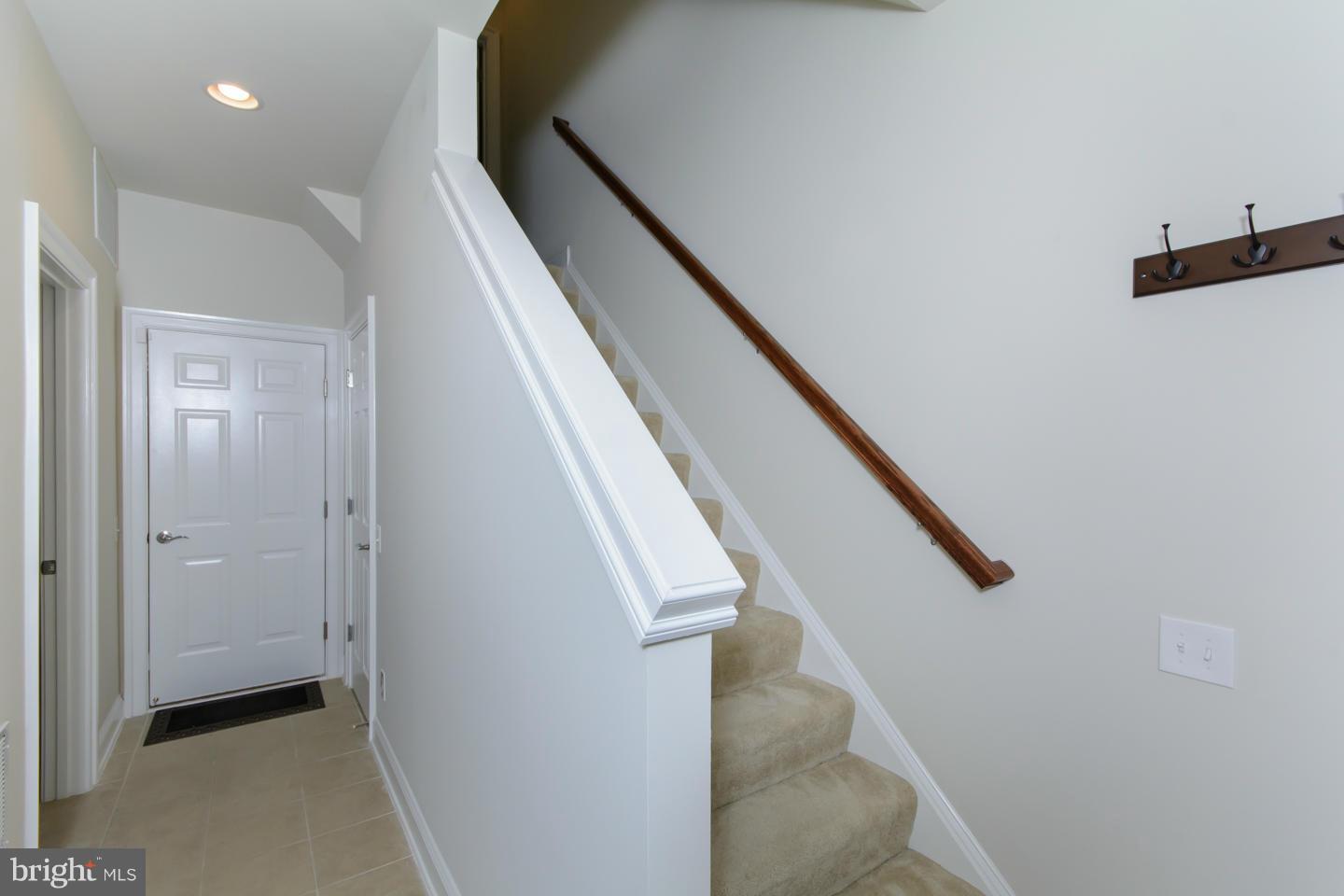 GOOSE CREEK VILLAGE NORTH - Residential Lease