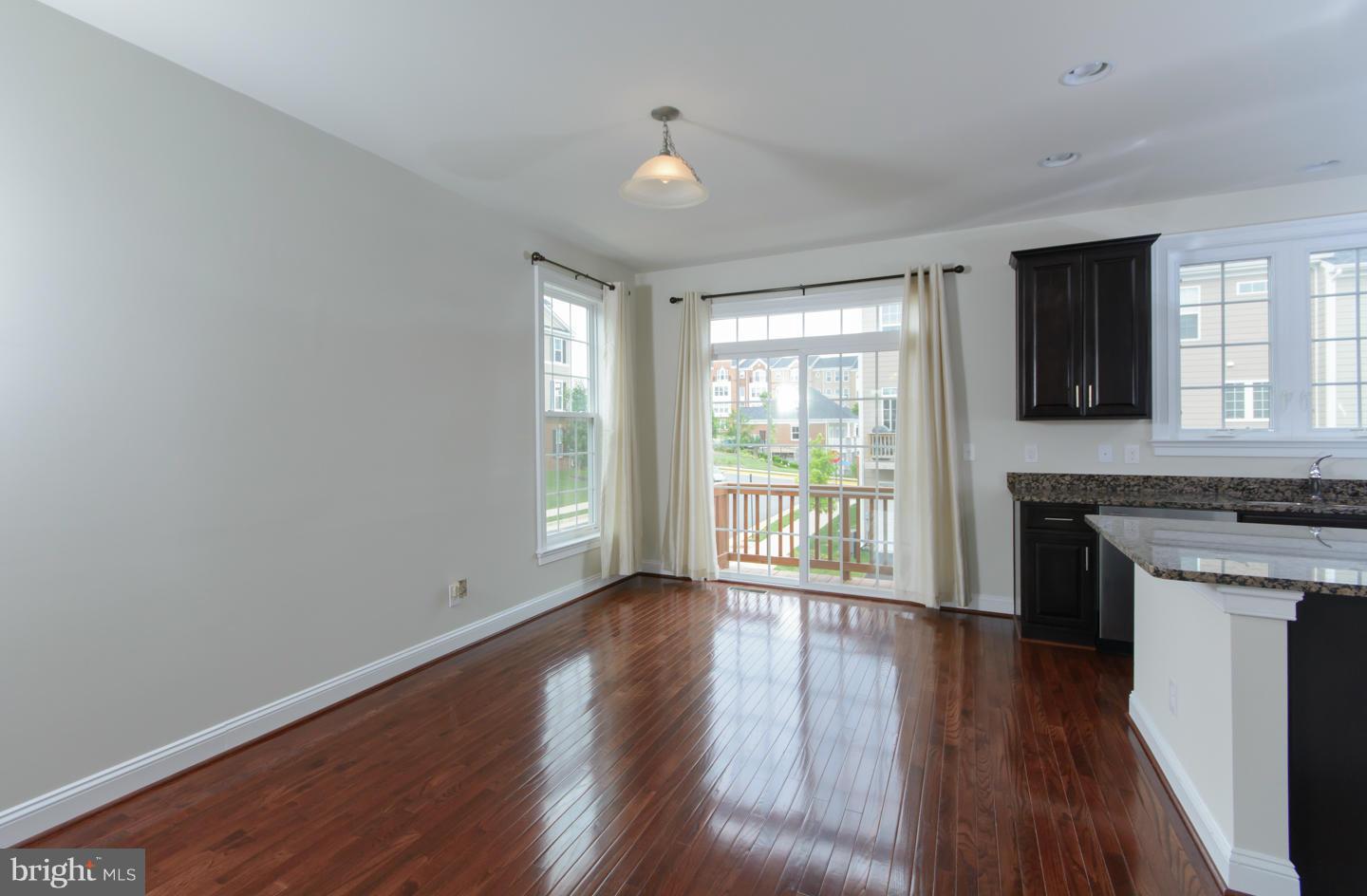 GOOSE CREEK VILLAGE NORTH - Residential Lease