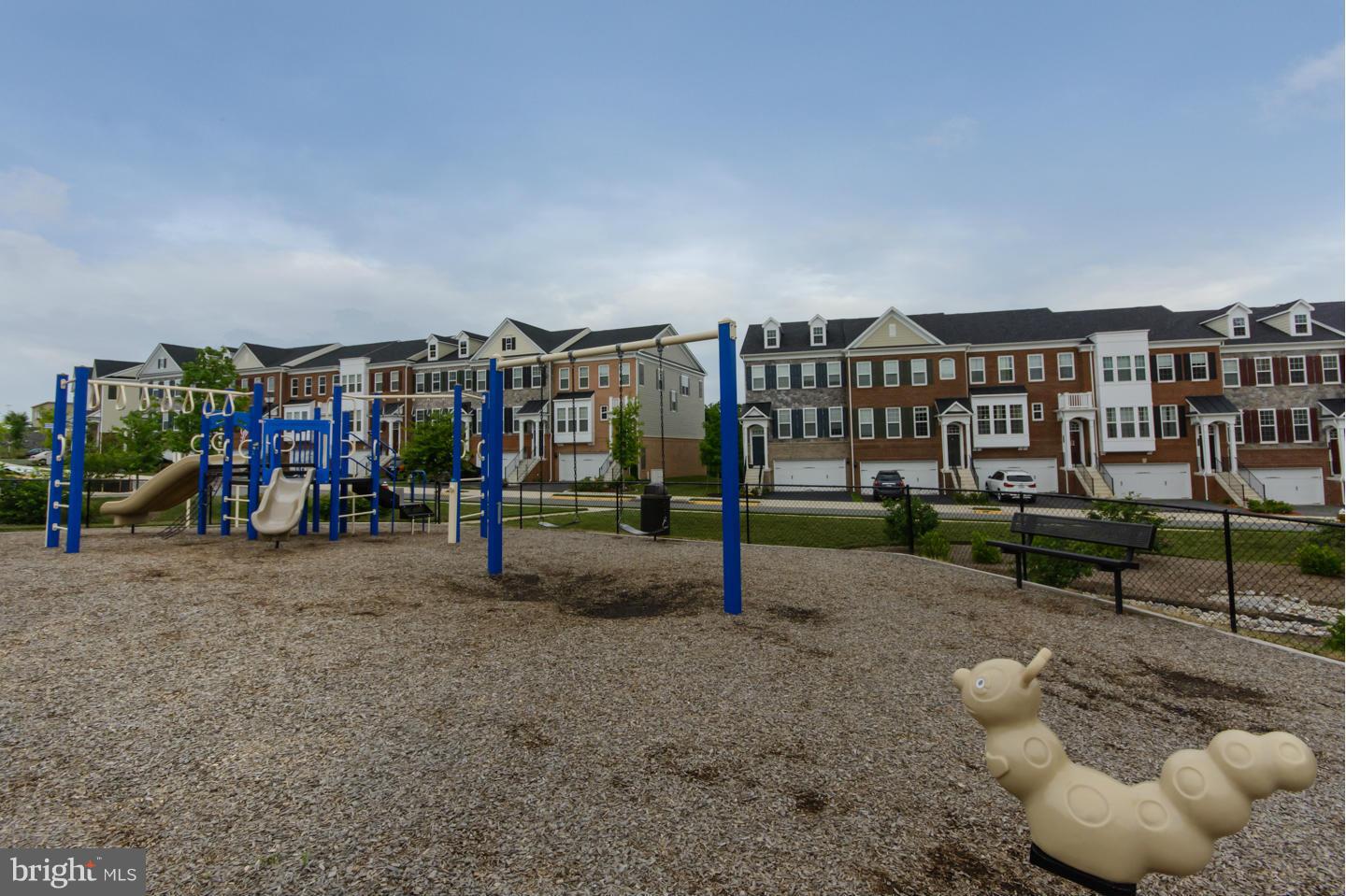 GOOSE CREEK VILLAGE NORTH - Residential Lease