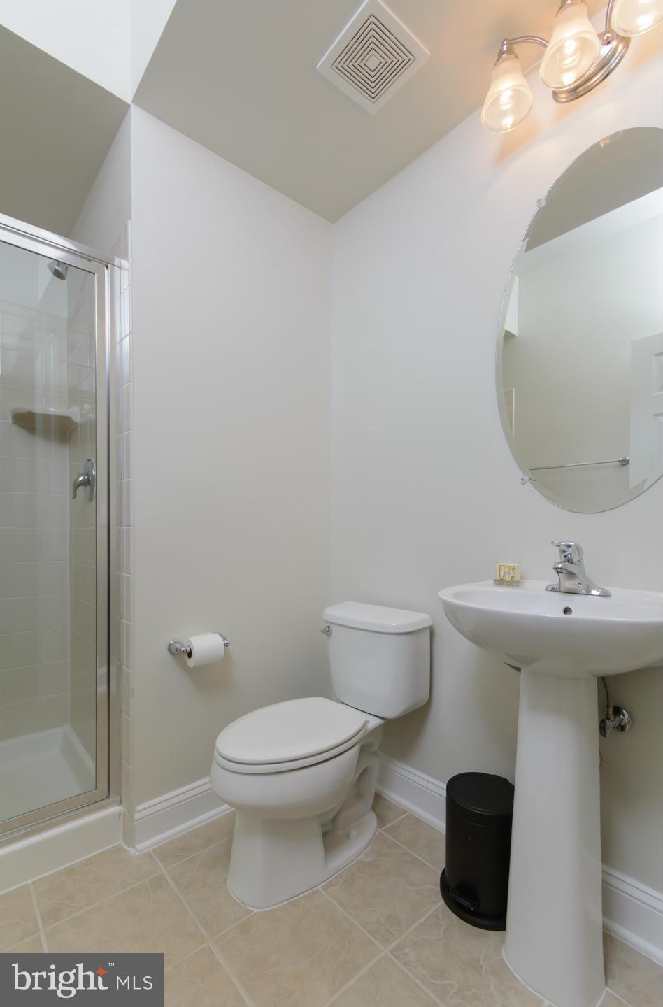 GOOSE CREEK VILLAGE NORTH - Residential Lease