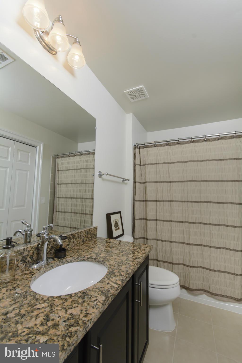 GOOSE CREEK VILLAGE NORTH - Residential Lease