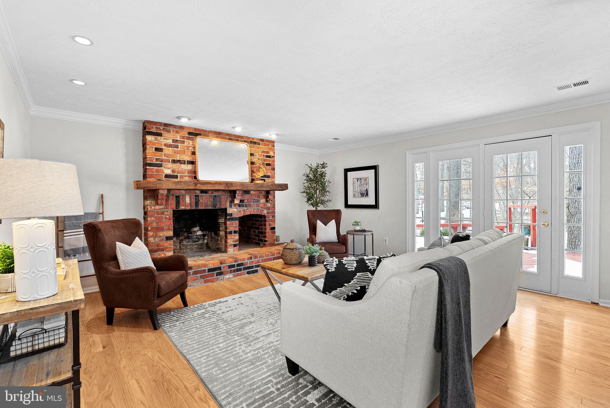 COUNTRYSIDE - Residential