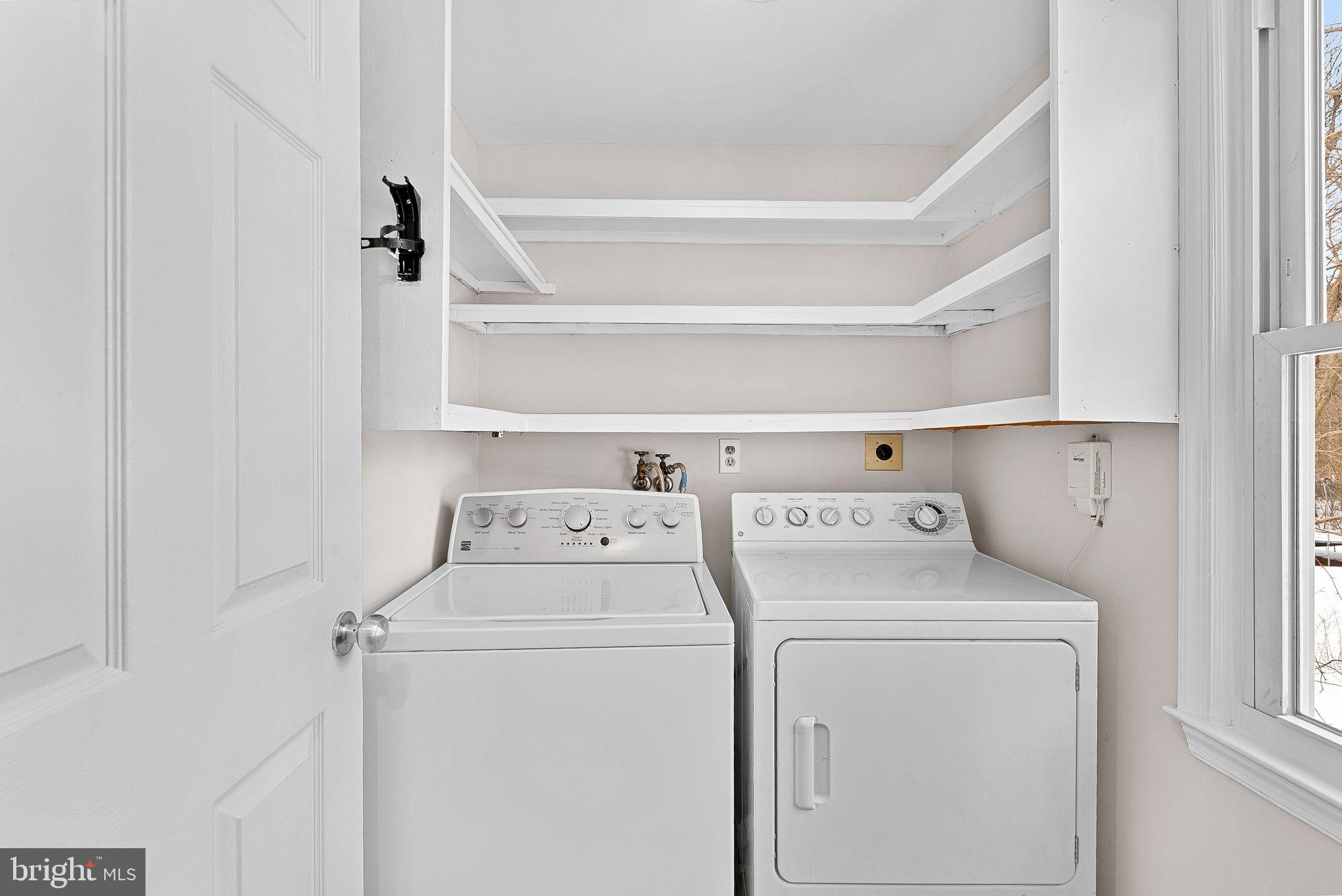 COUNTRYSIDE - Residential