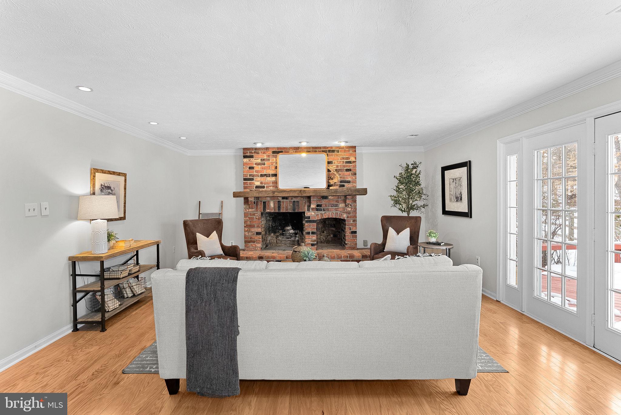 COUNTRYSIDE - Residential