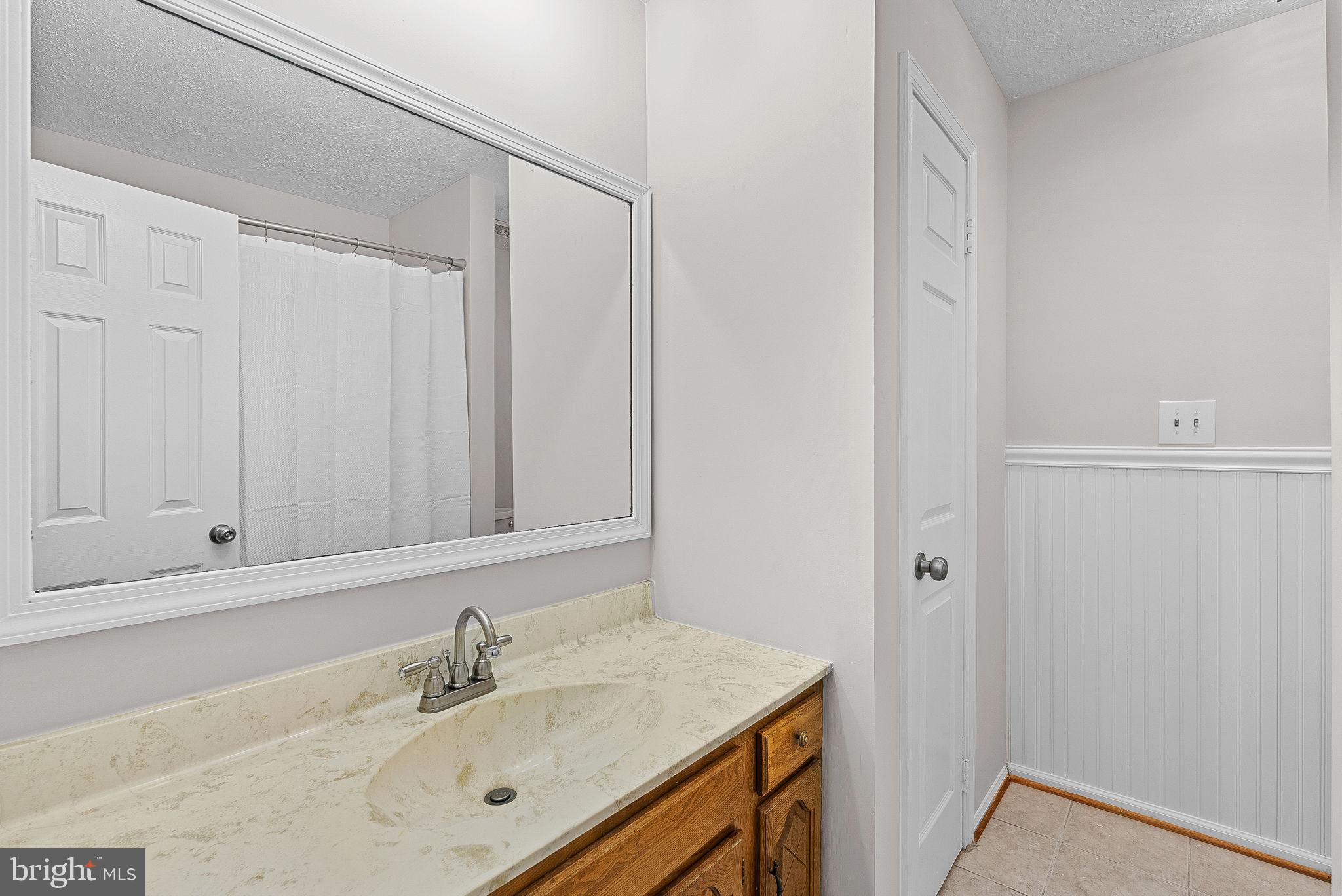 COUNTRYSIDE - Residential