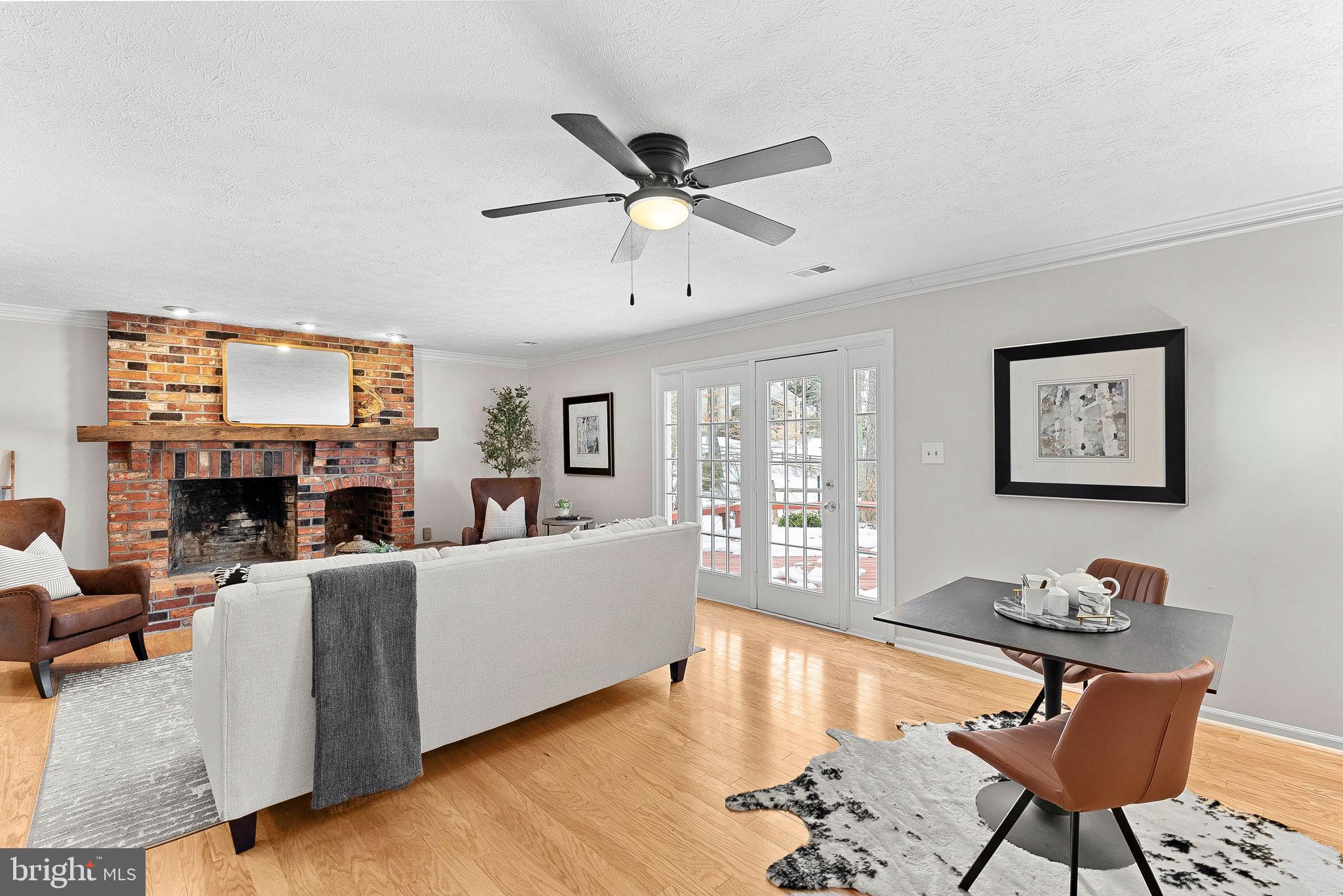 COUNTRYSIDE - Residential