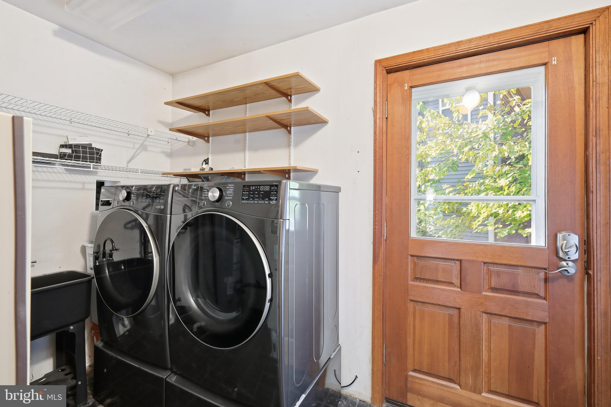 ROCK CREEK PALISADES - Residential Lease