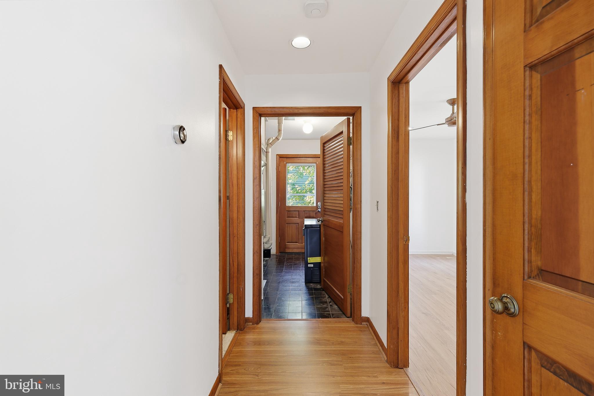 ROCK CREEK PALISADES - Residential Lease