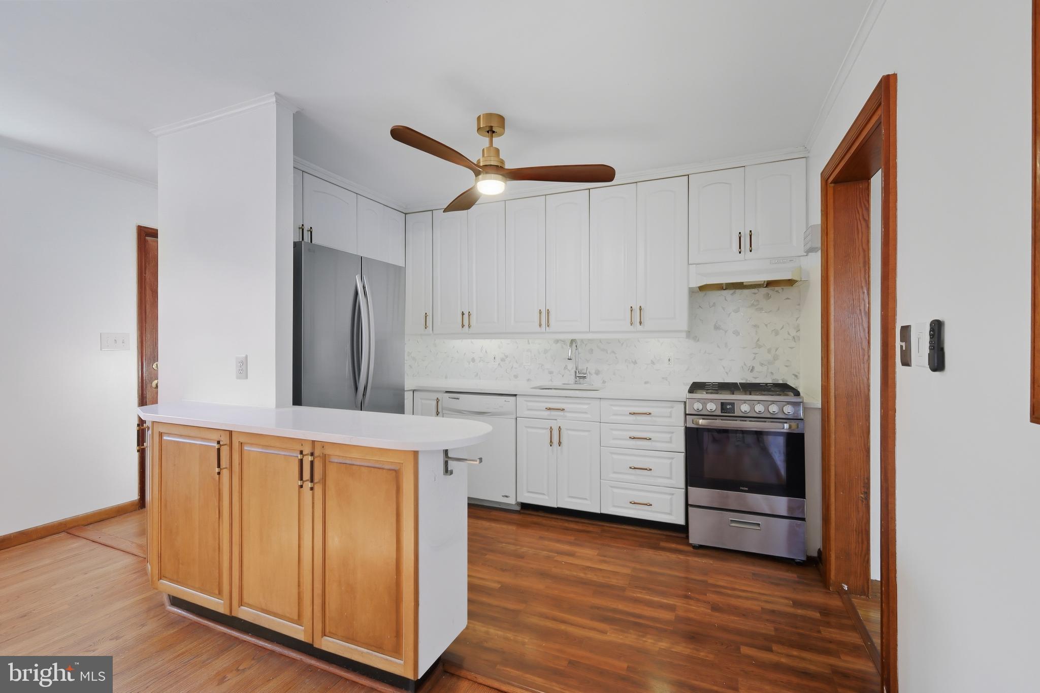 ROCK CREEK PALISADES - Residential Lease