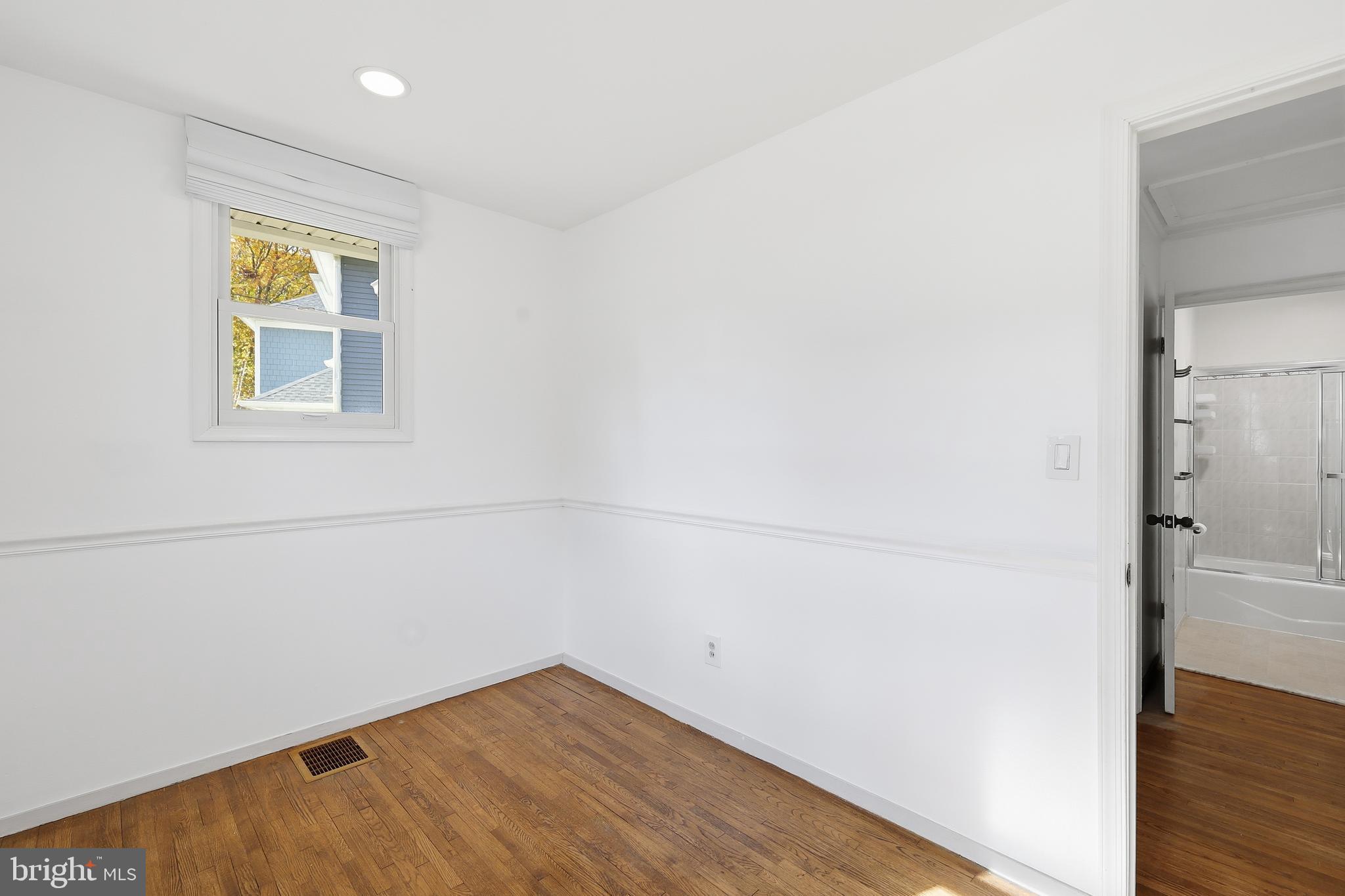 ROCK CREEK PALISADES - Residential Lease