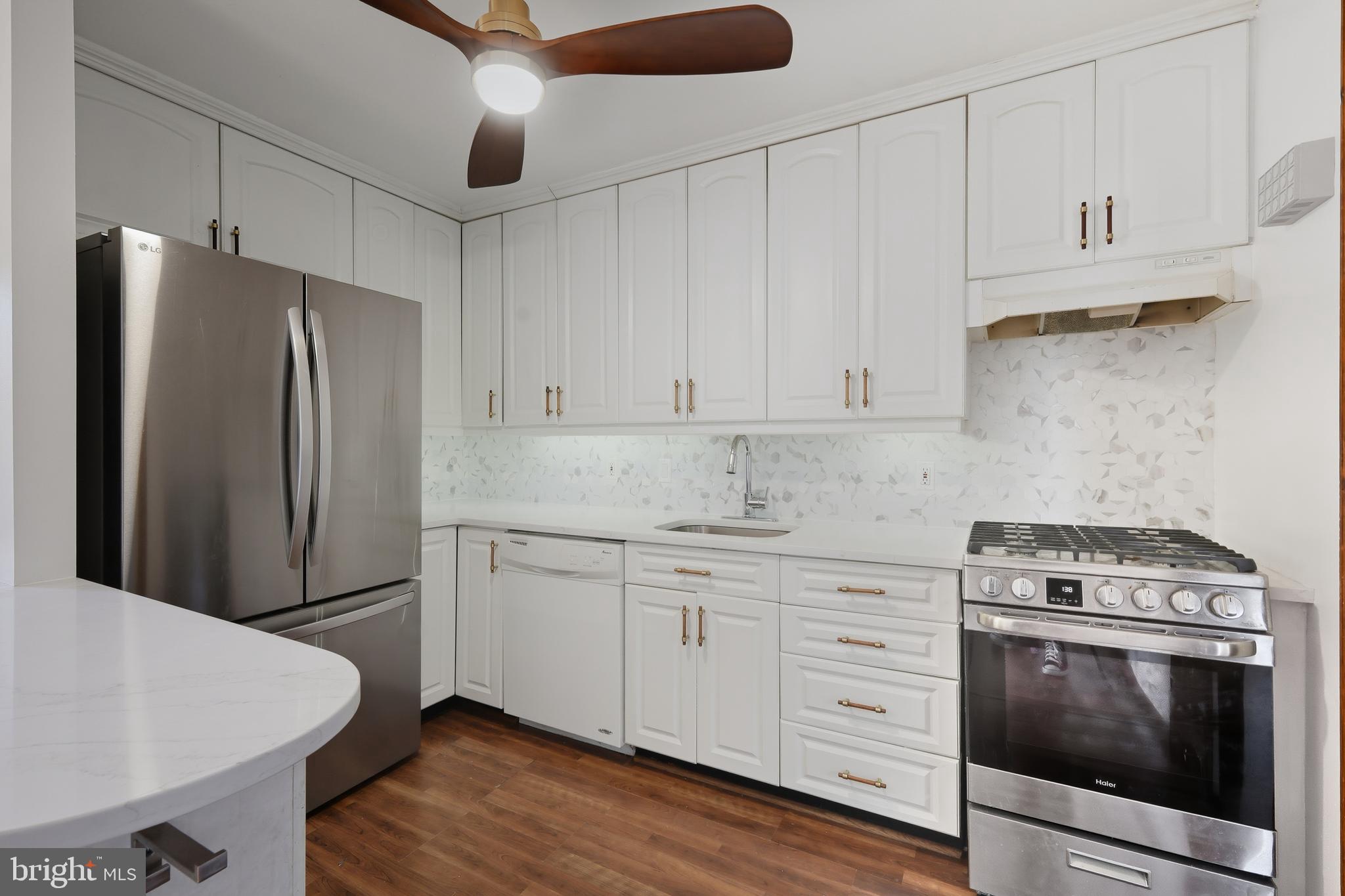 ROCK CREEK PALISADES - Residential Lease