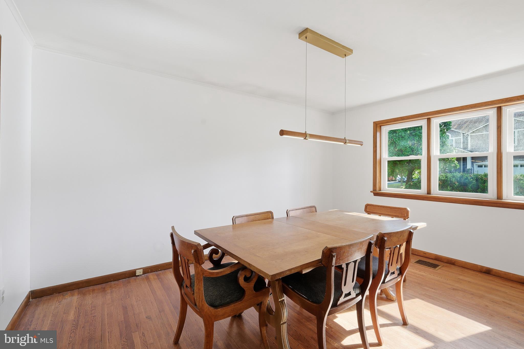 ROCK CREEK PALISADES - Residential Lease