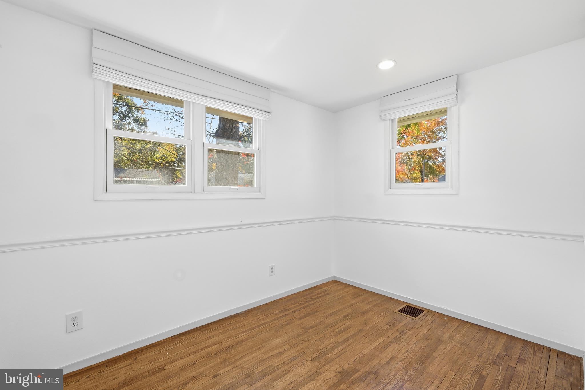 ROCK CREEK PALISADES - Residential Lease