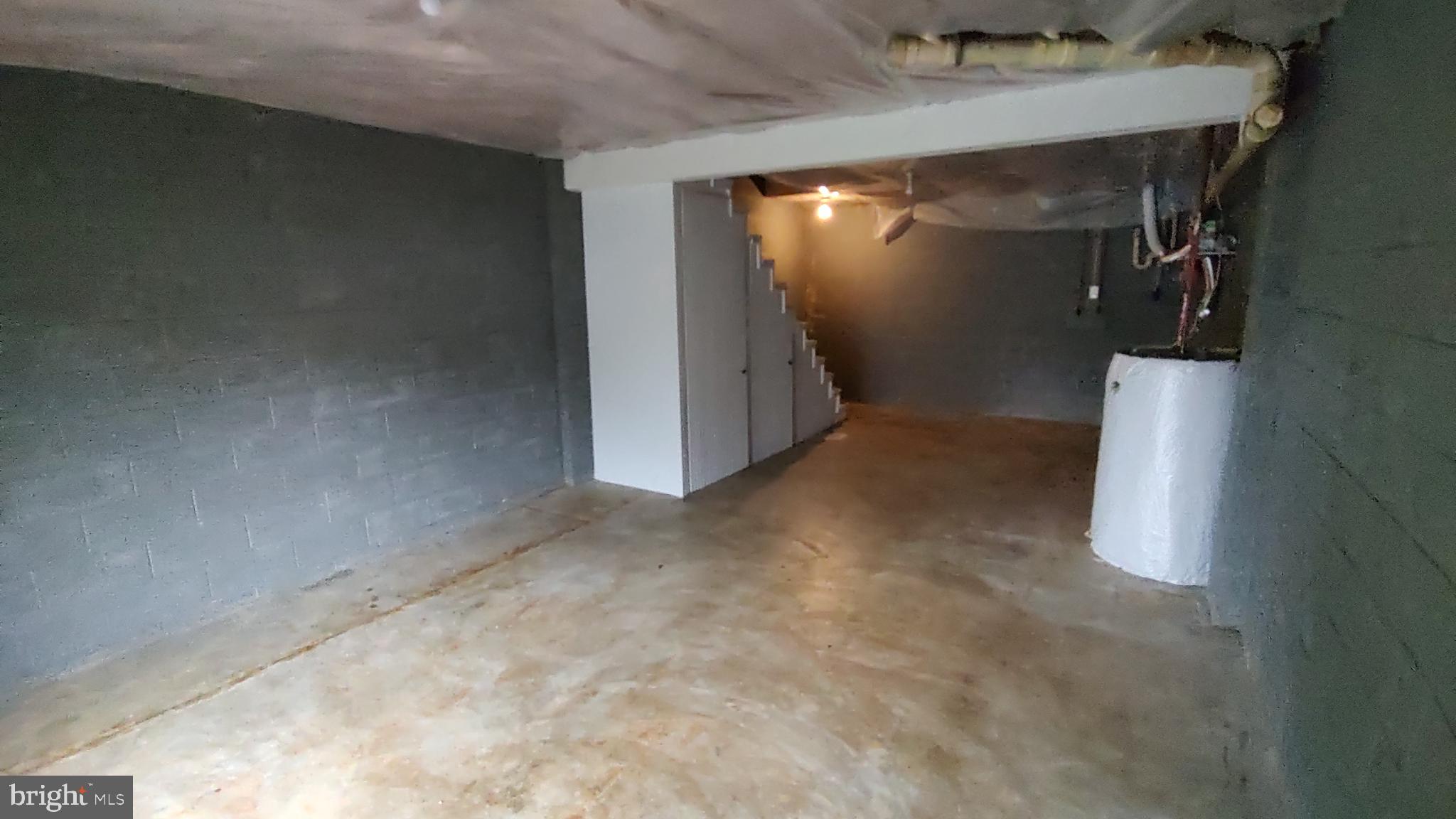 HOFFMAN HEIGHTS - Residential Lease