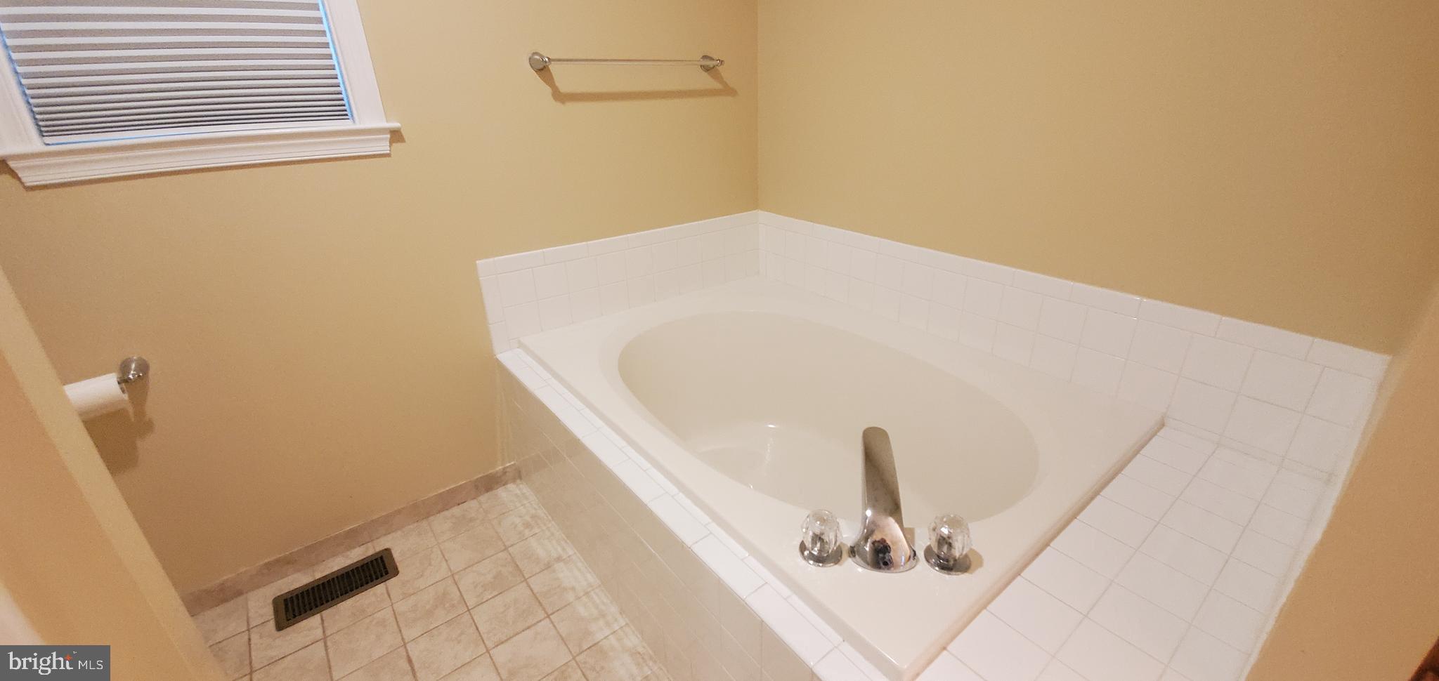 LANCASTER GATE - Residential Lease