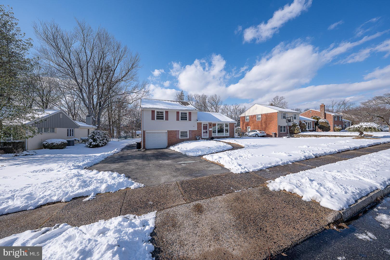 MARY DELL FARMS - Residential