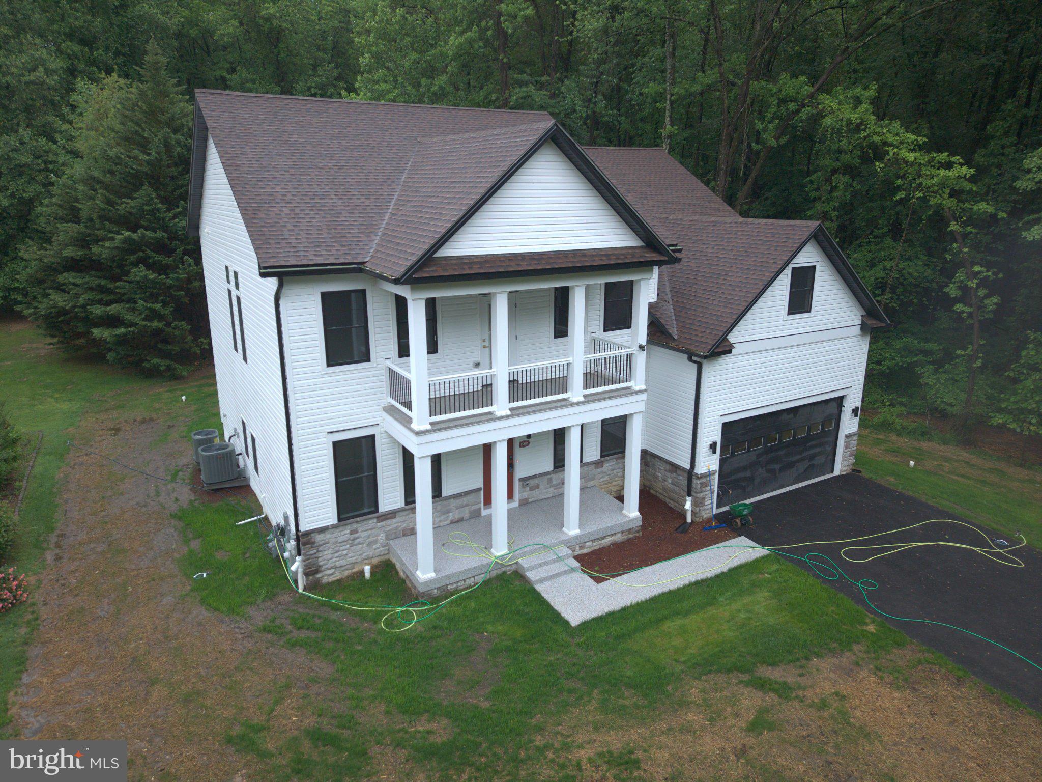1989 MITCHELL DRIVE