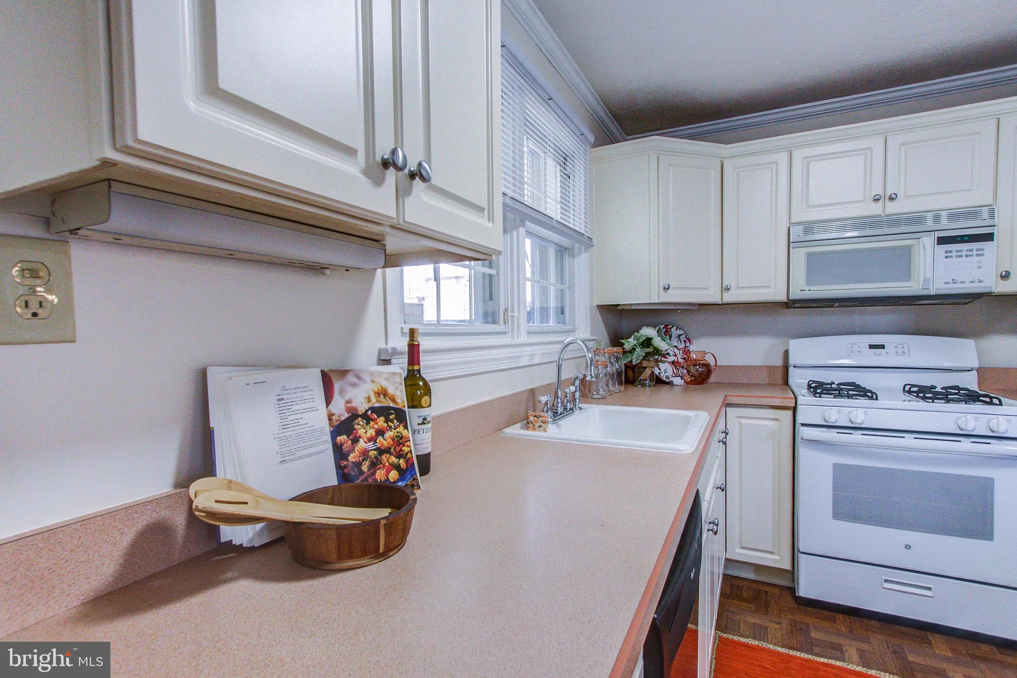 PORT RICHMOND - Residential