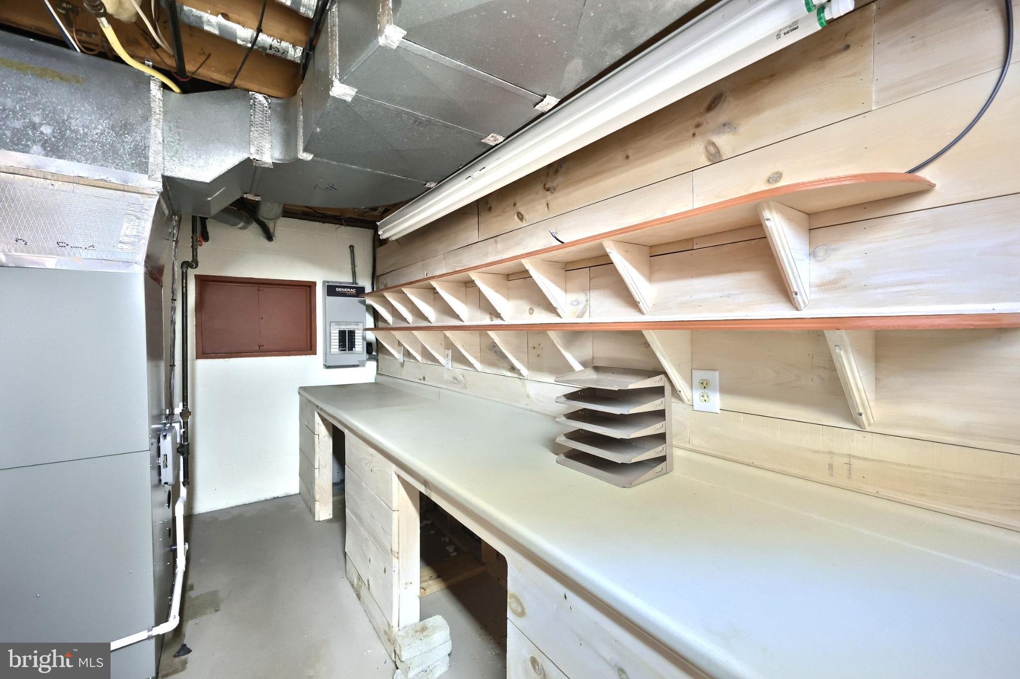 CLOVER LANE - Residential