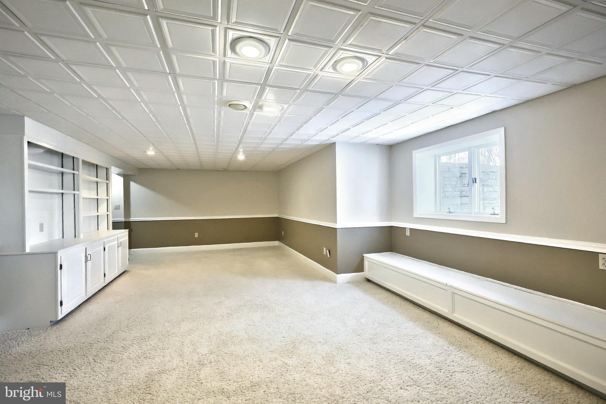 CLOVER LANE - Residential