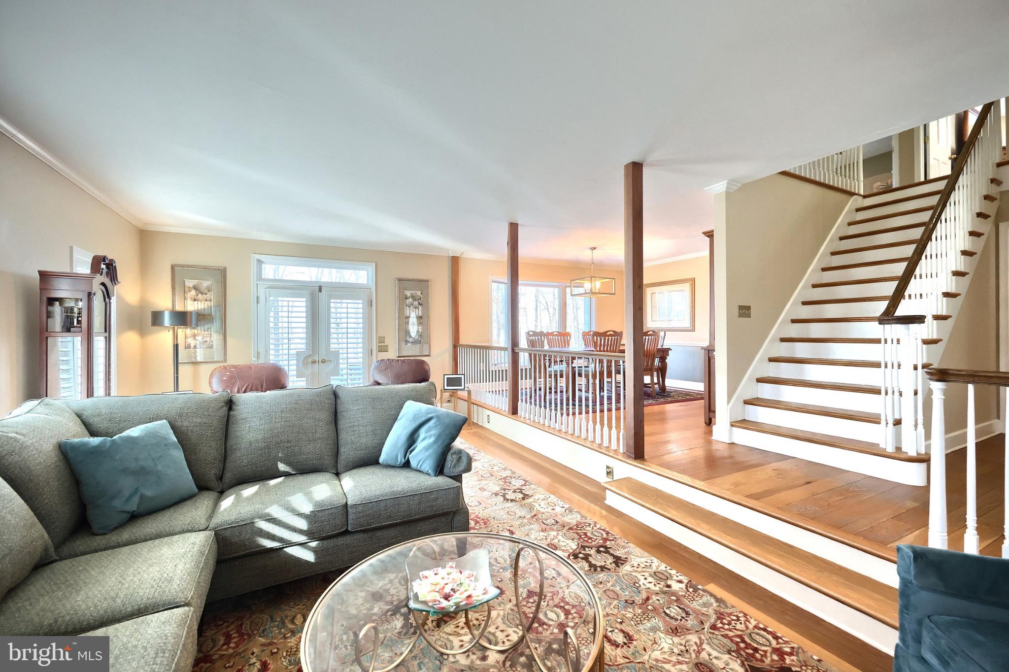 CLOVER LANE - Residential