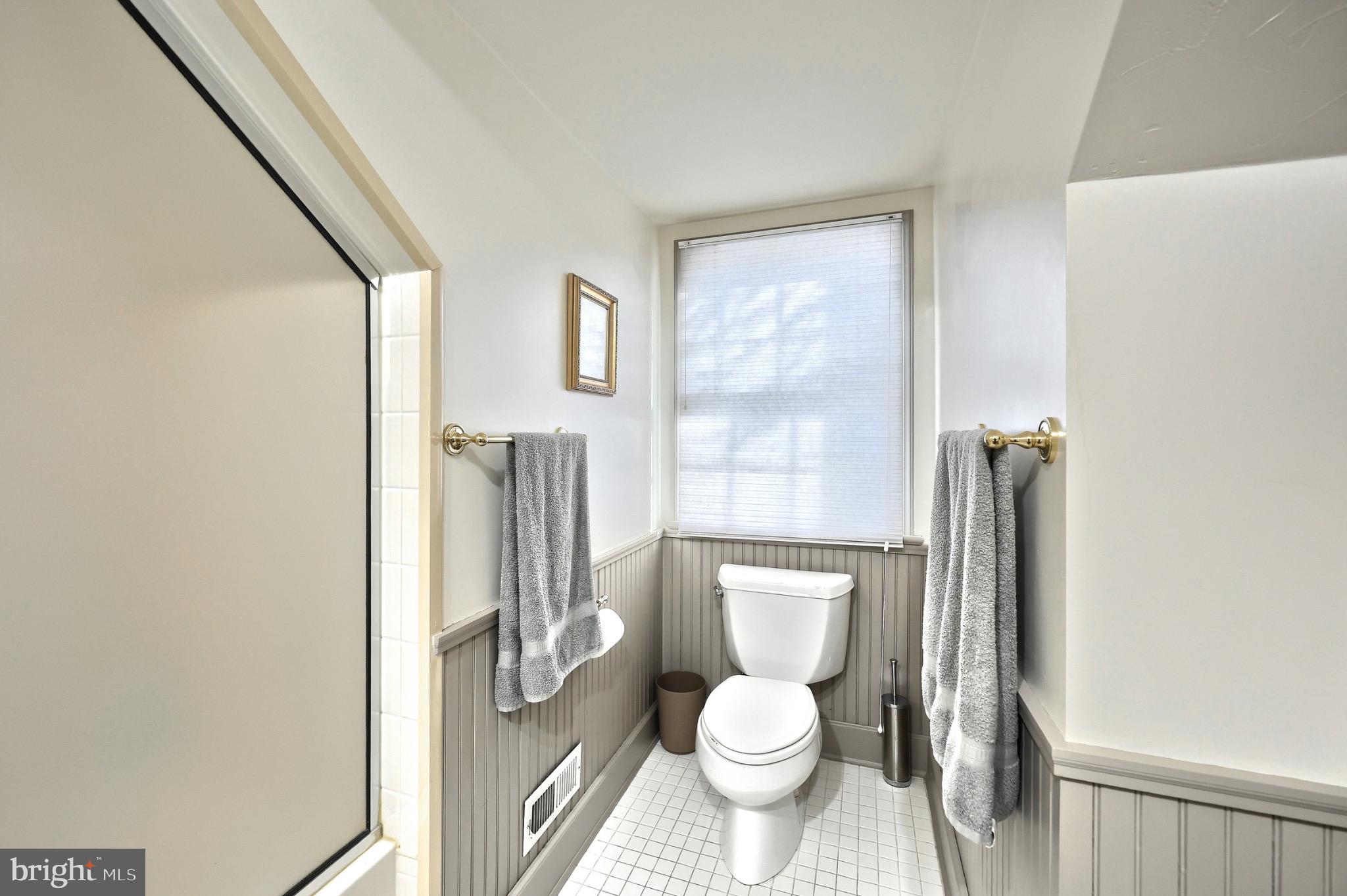 CLOVER LANE - Residential