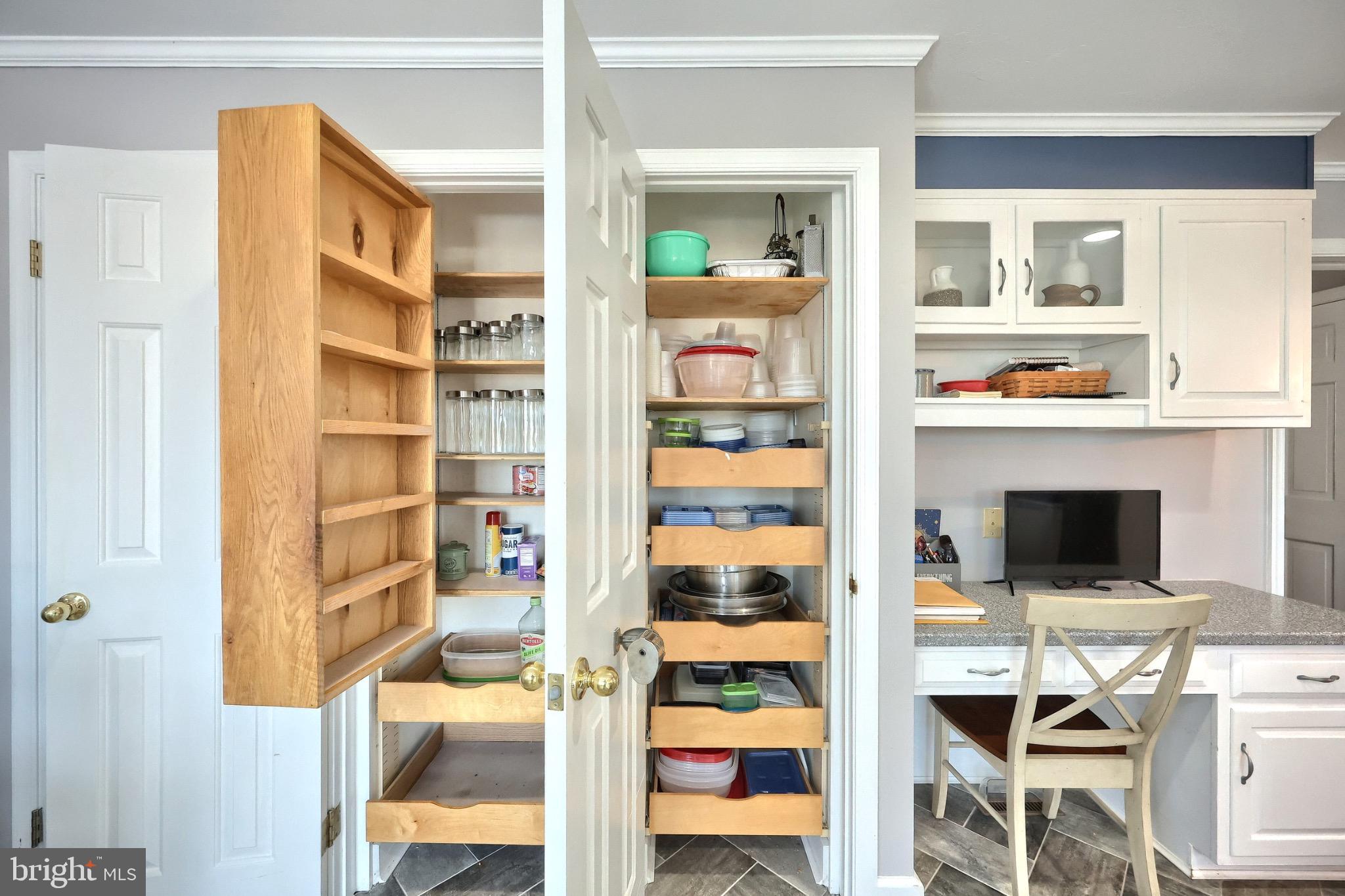 CLOVER LANE - Residential