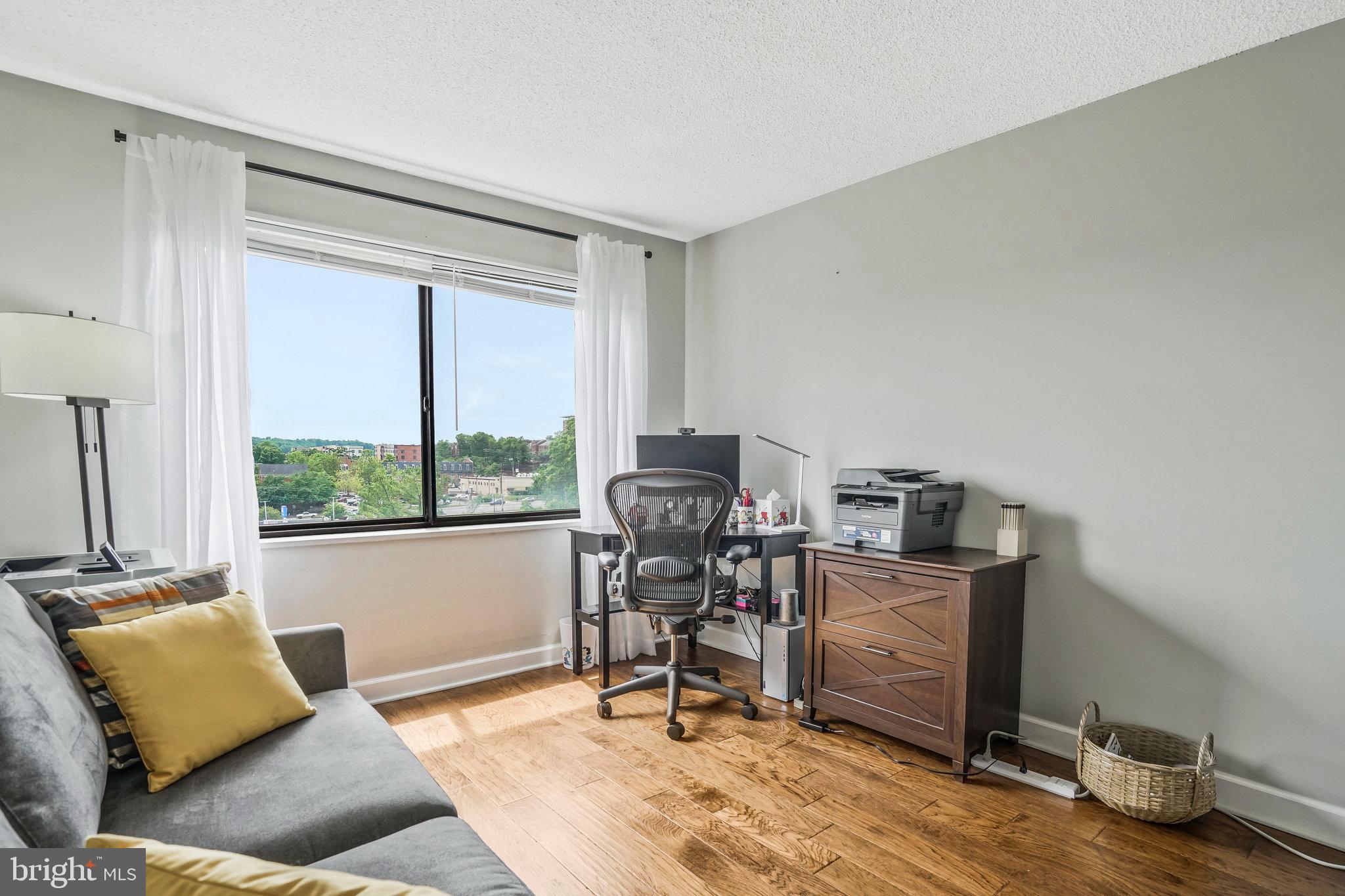 HALLMARK - Residential