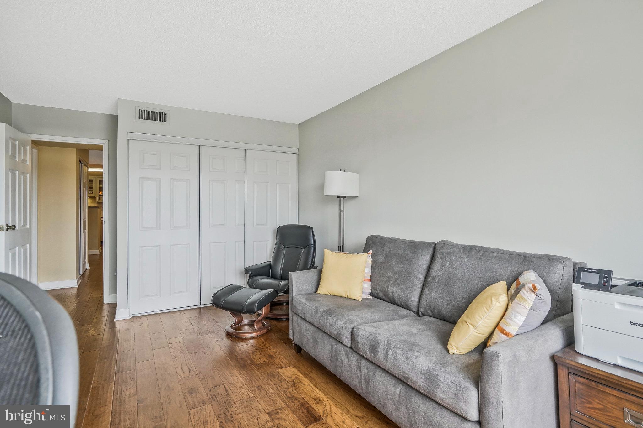 HALLMARK - Residential