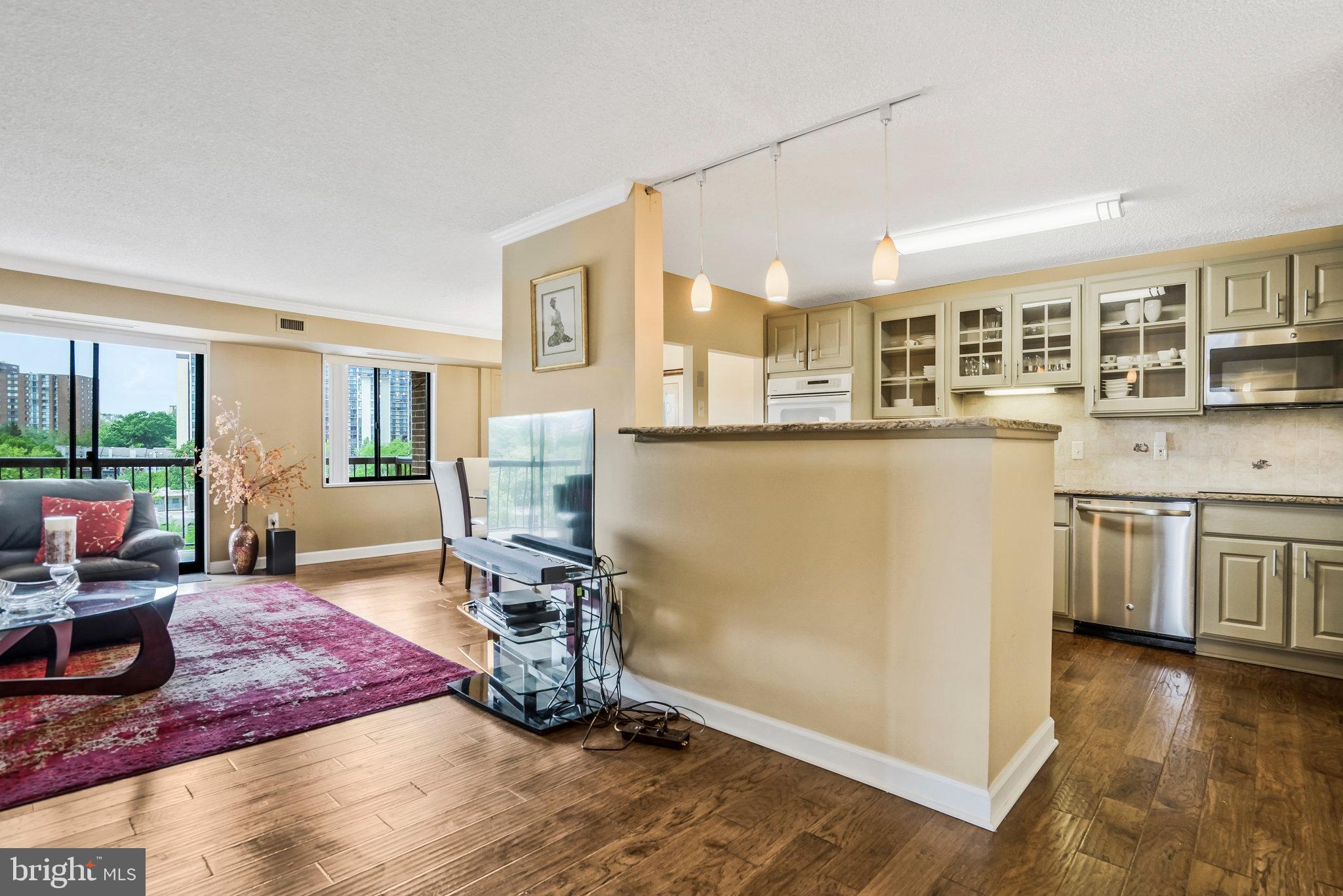 HALLMARK - Residential