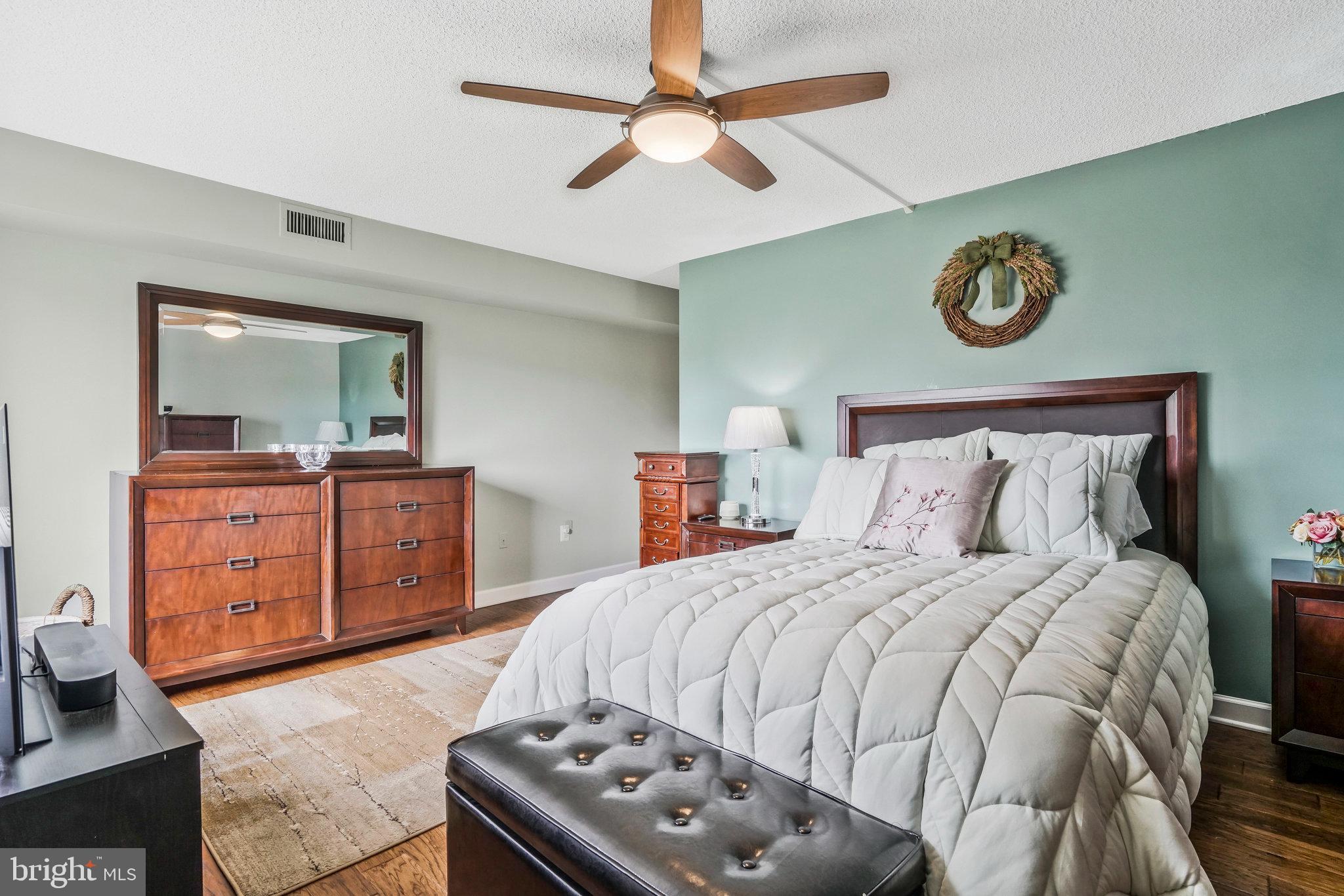 HALLMARK - Residential