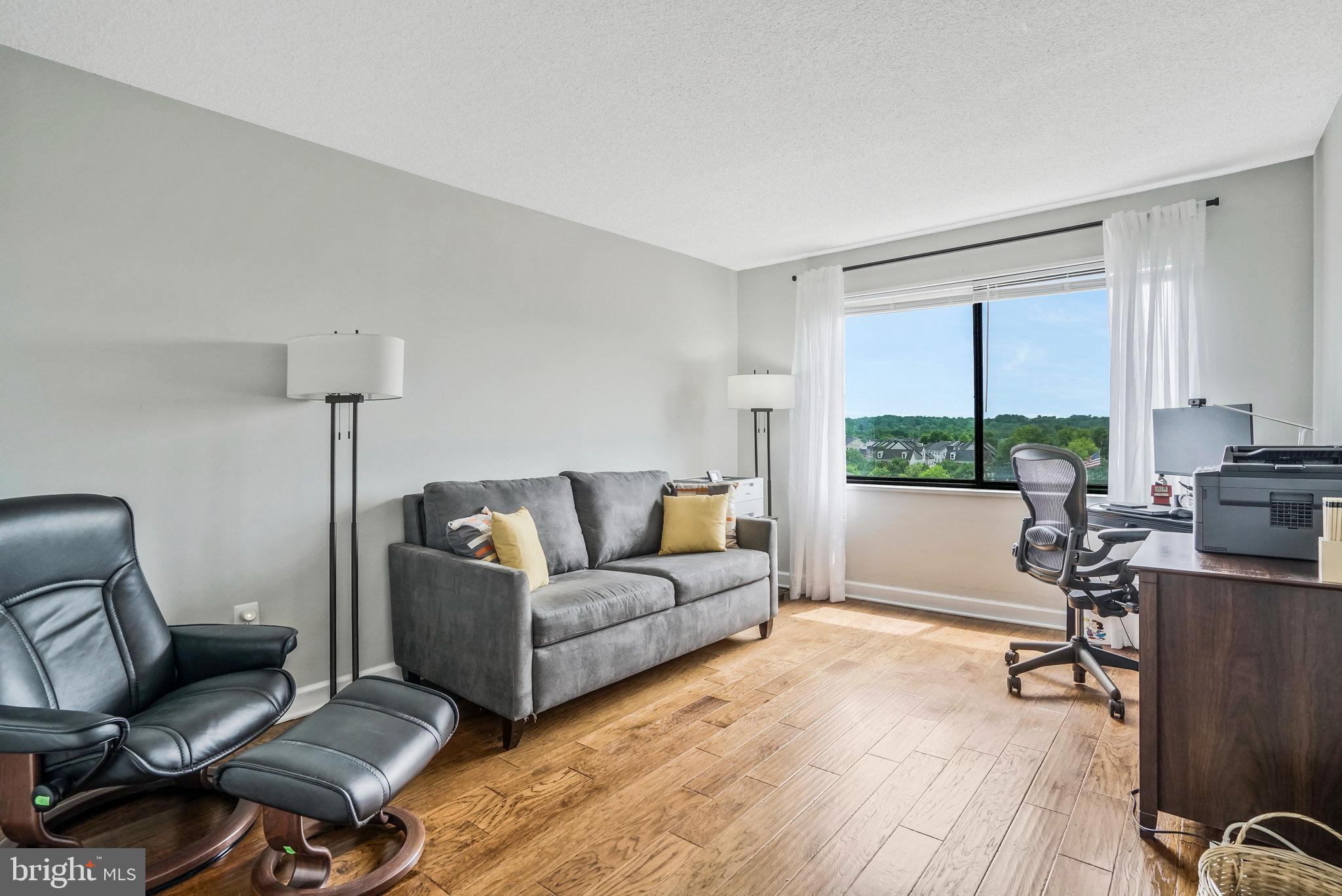 HALLMARK - Residential