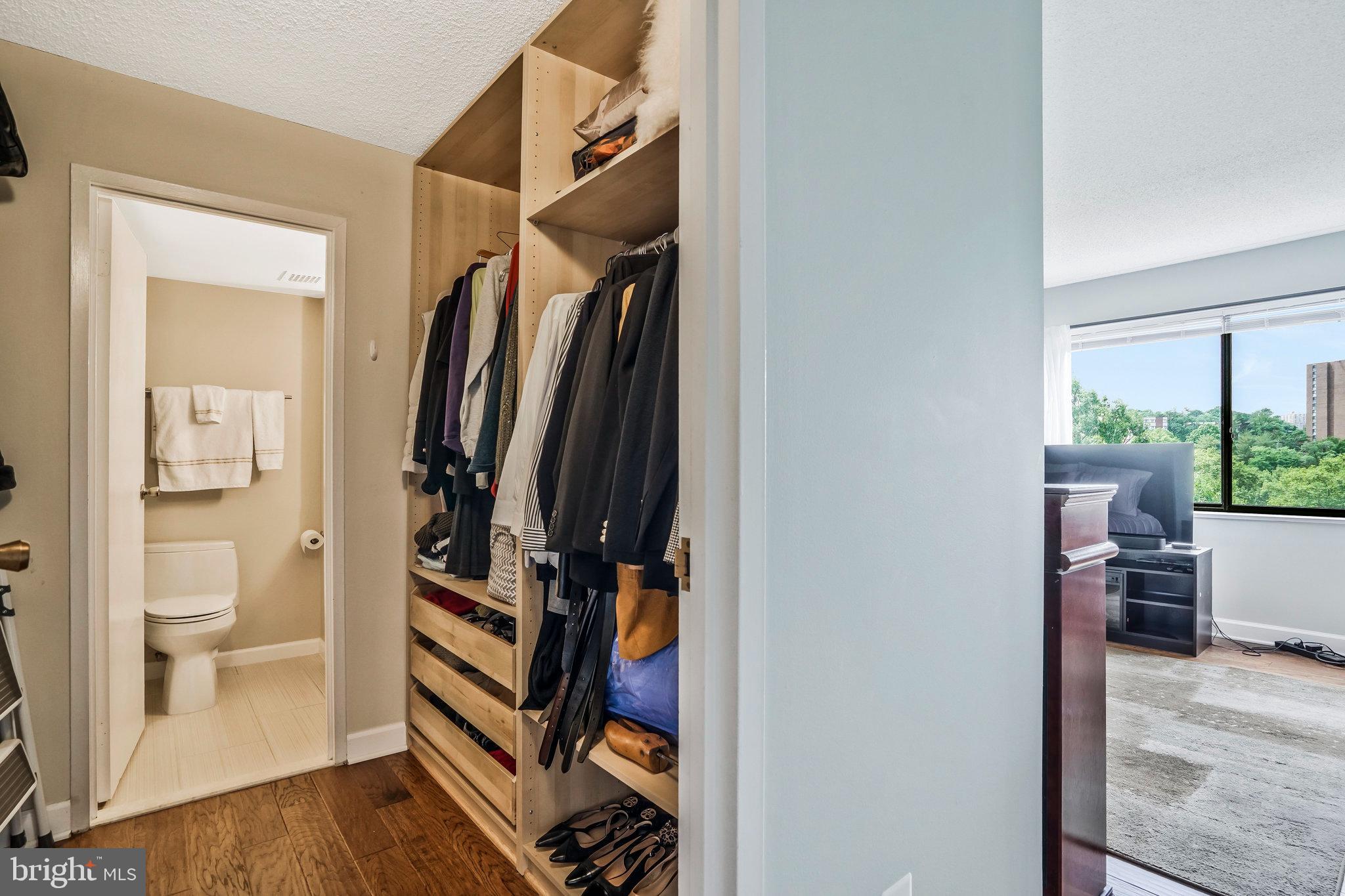 HALLMARK - Residential