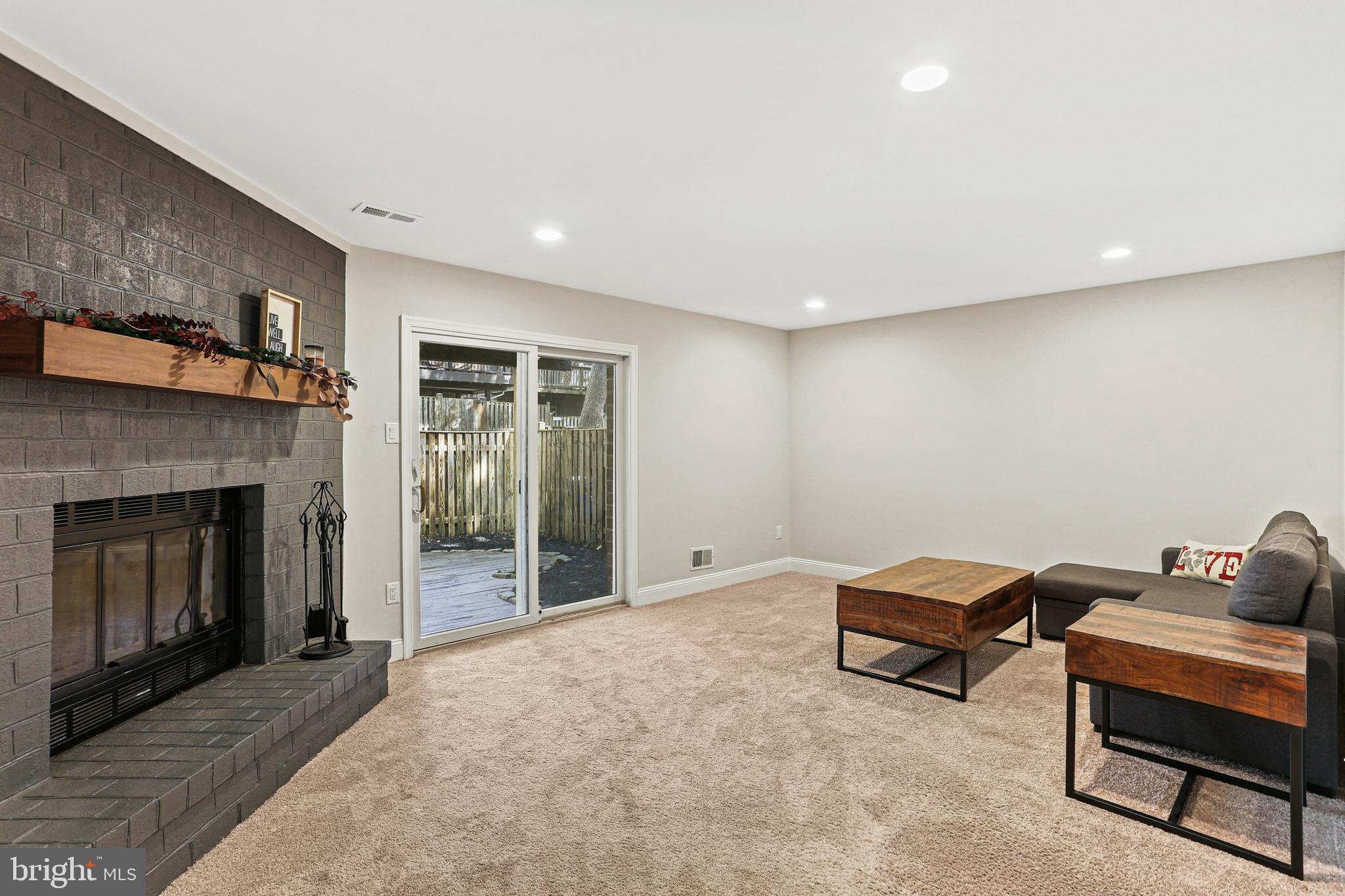 VILLAGE OF KINGS CONTRIVANCE - Residential