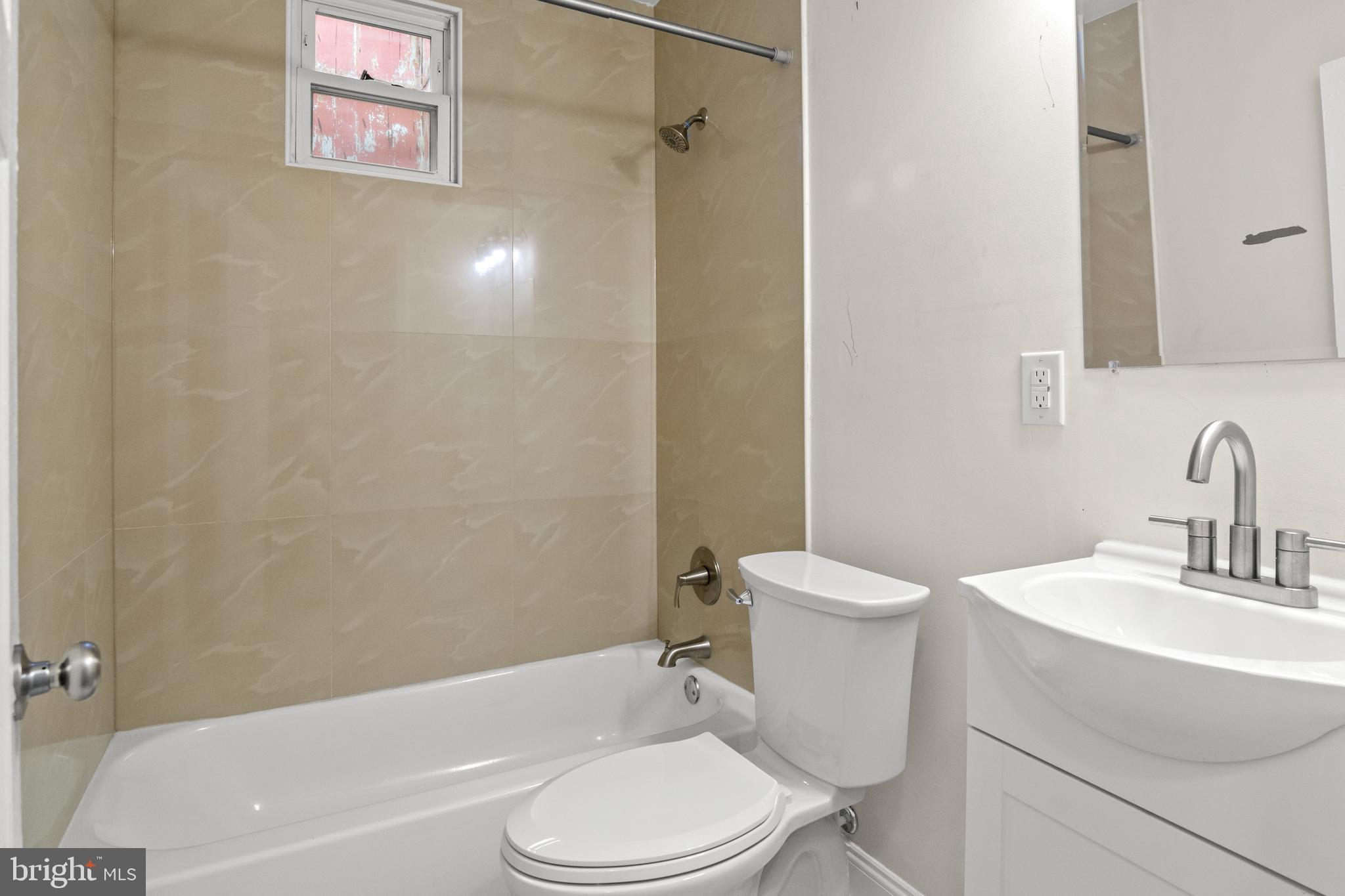 BAYVIEW - Residential Lease