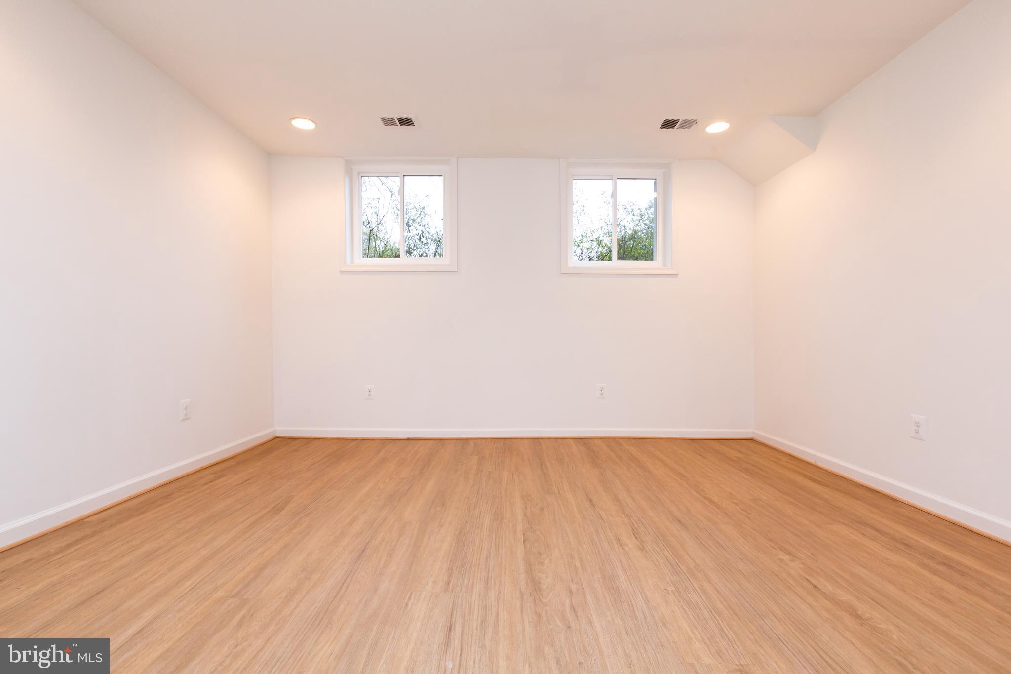 BLAKEVIEW - Residential