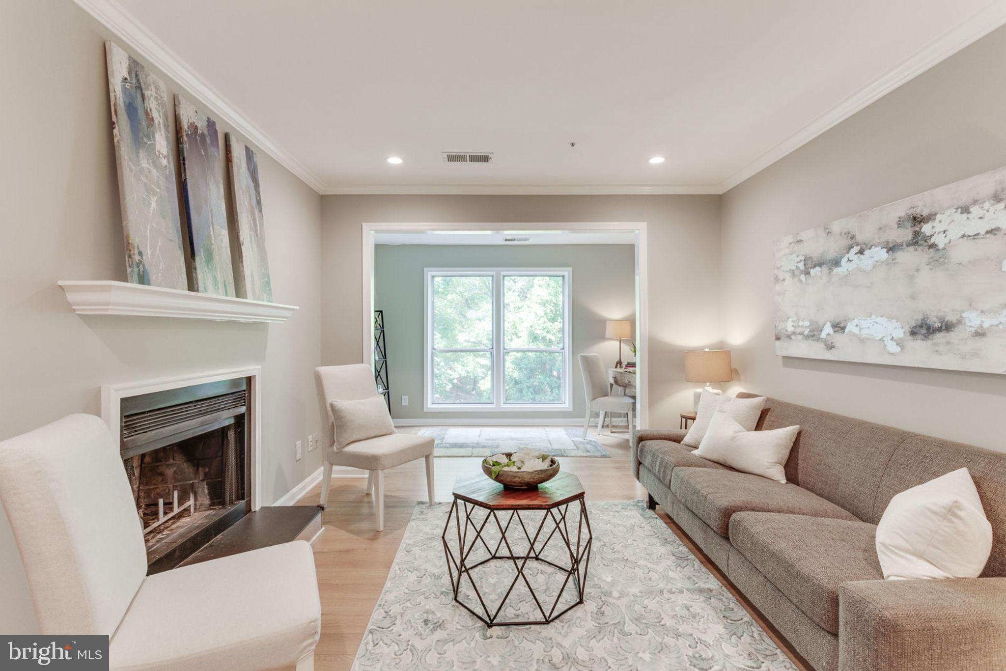 FOUR WINDS AT OAKTON - Residential