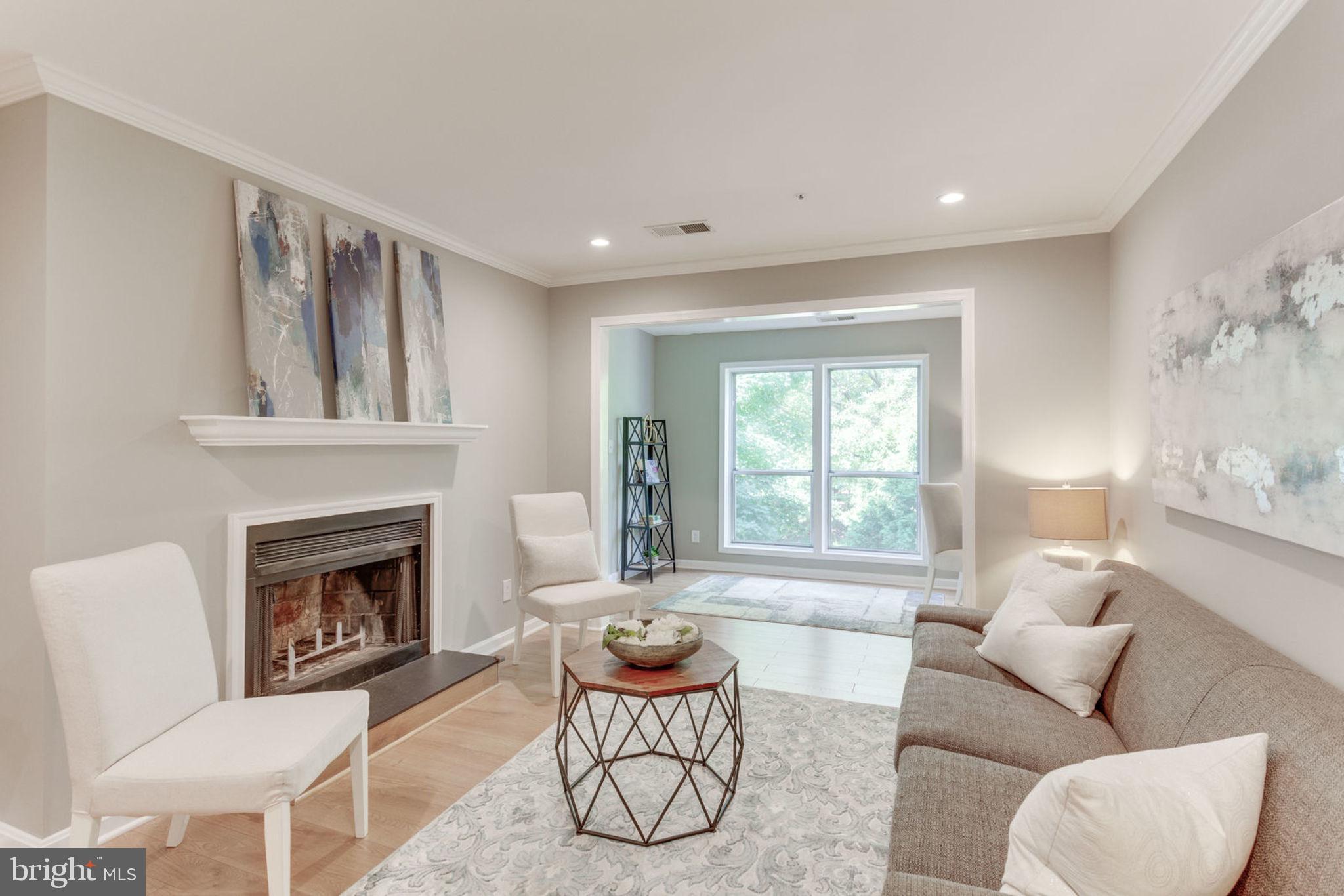 FOUR WINDS AT OAKTON - Residential