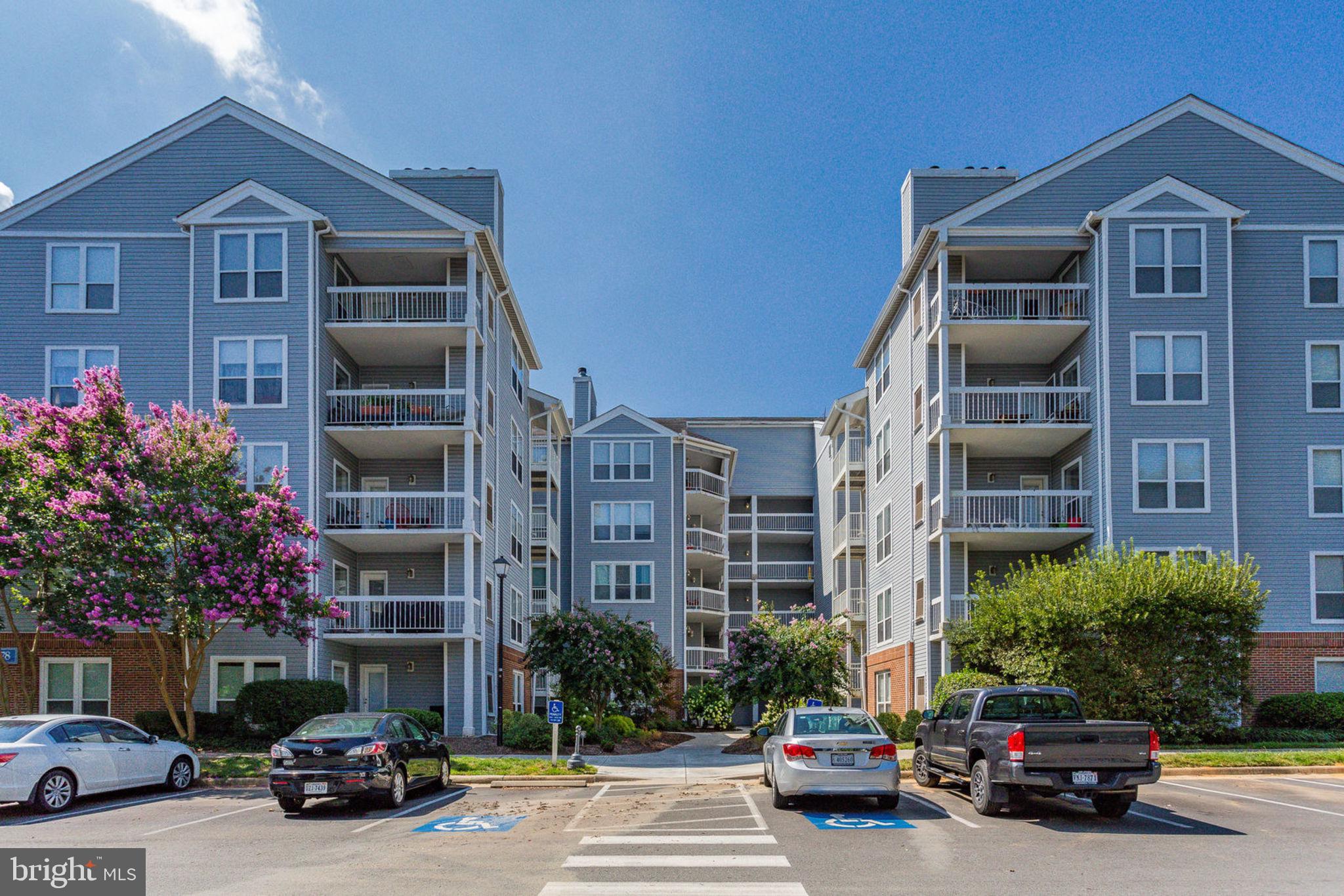 FOUR WINDS AT OAKTON - Residential