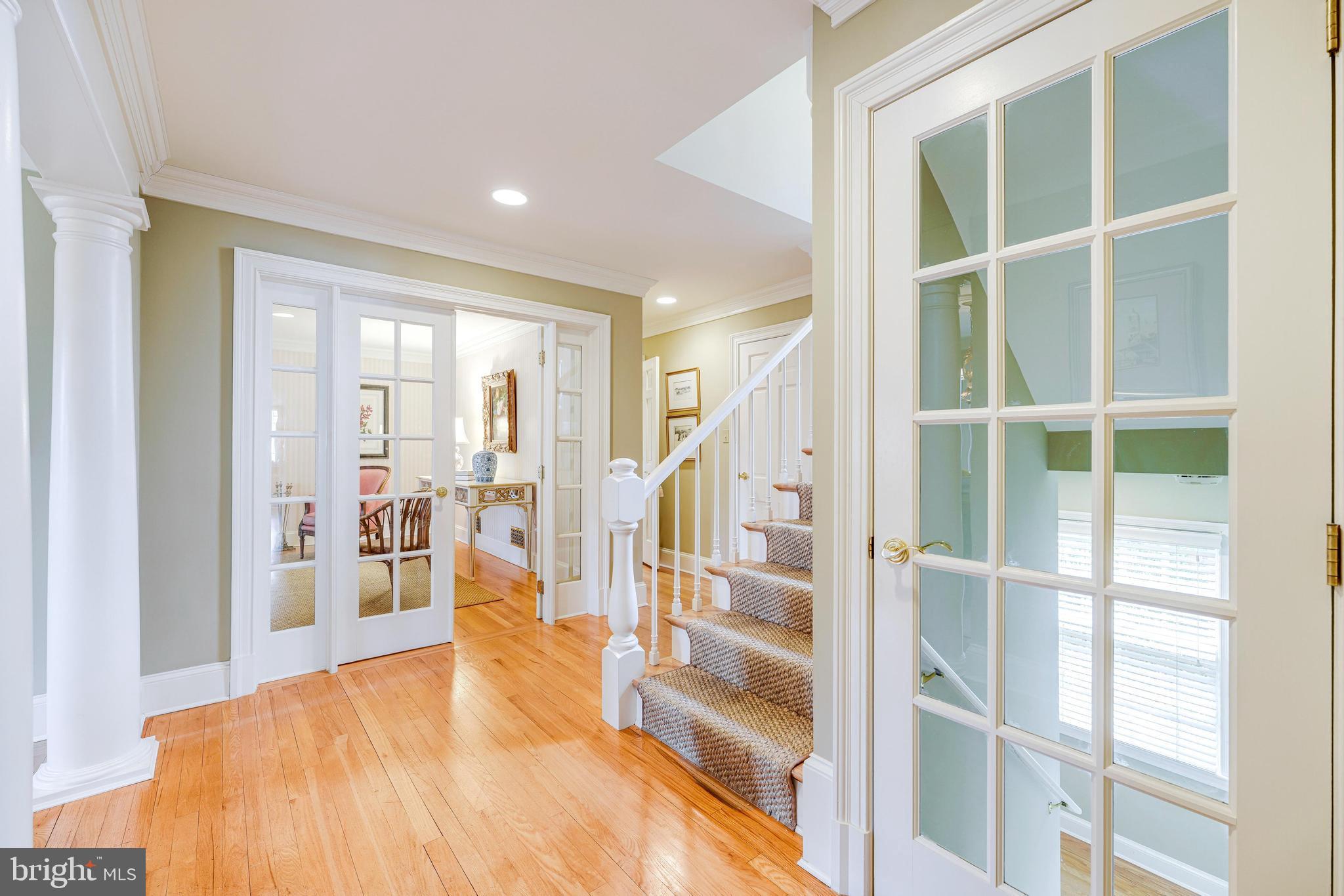 RIVERSIDE MANOR - Residential