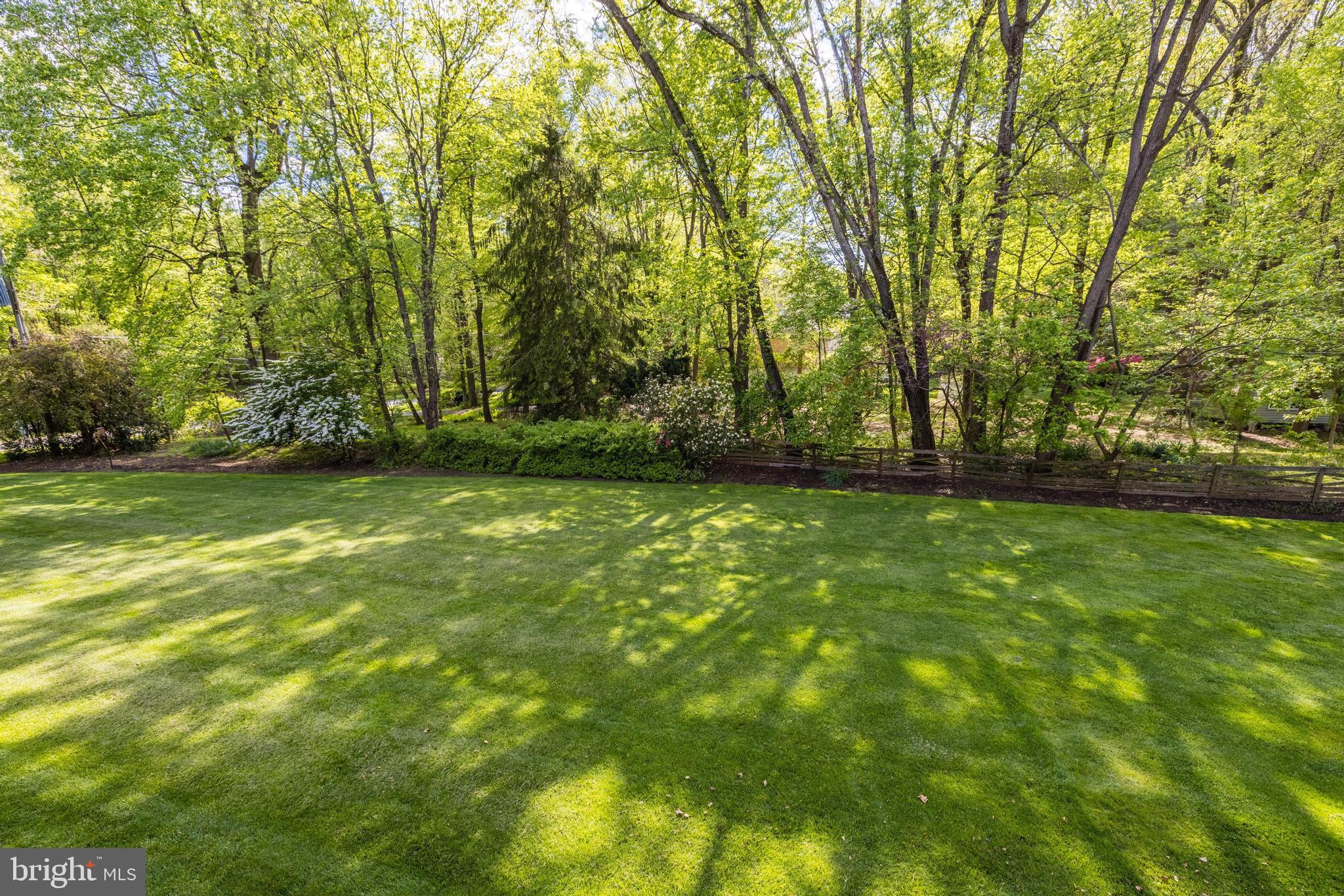 RIVERSIDE MANOR - Residential