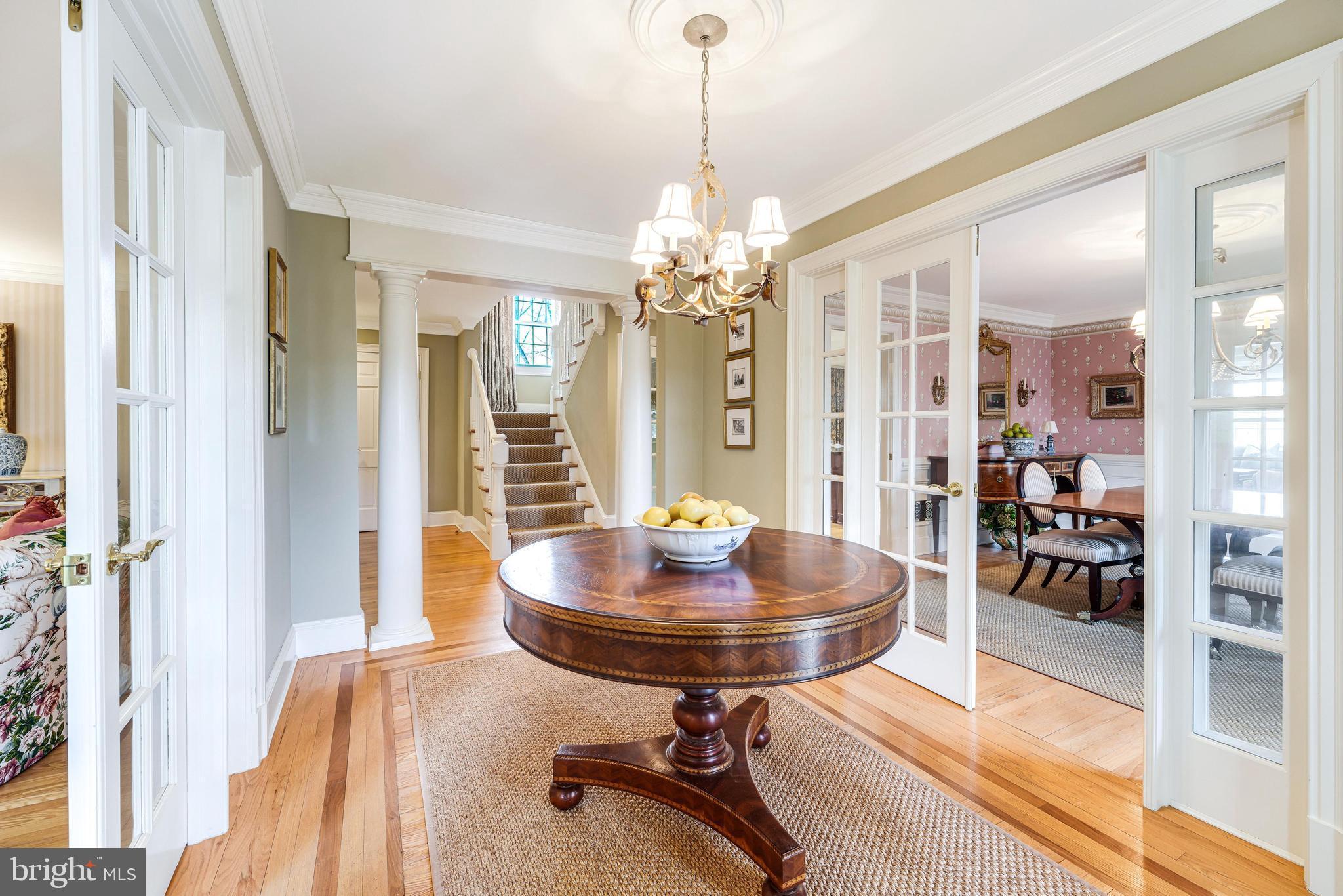 RIVERSIDE MANOR - Residential