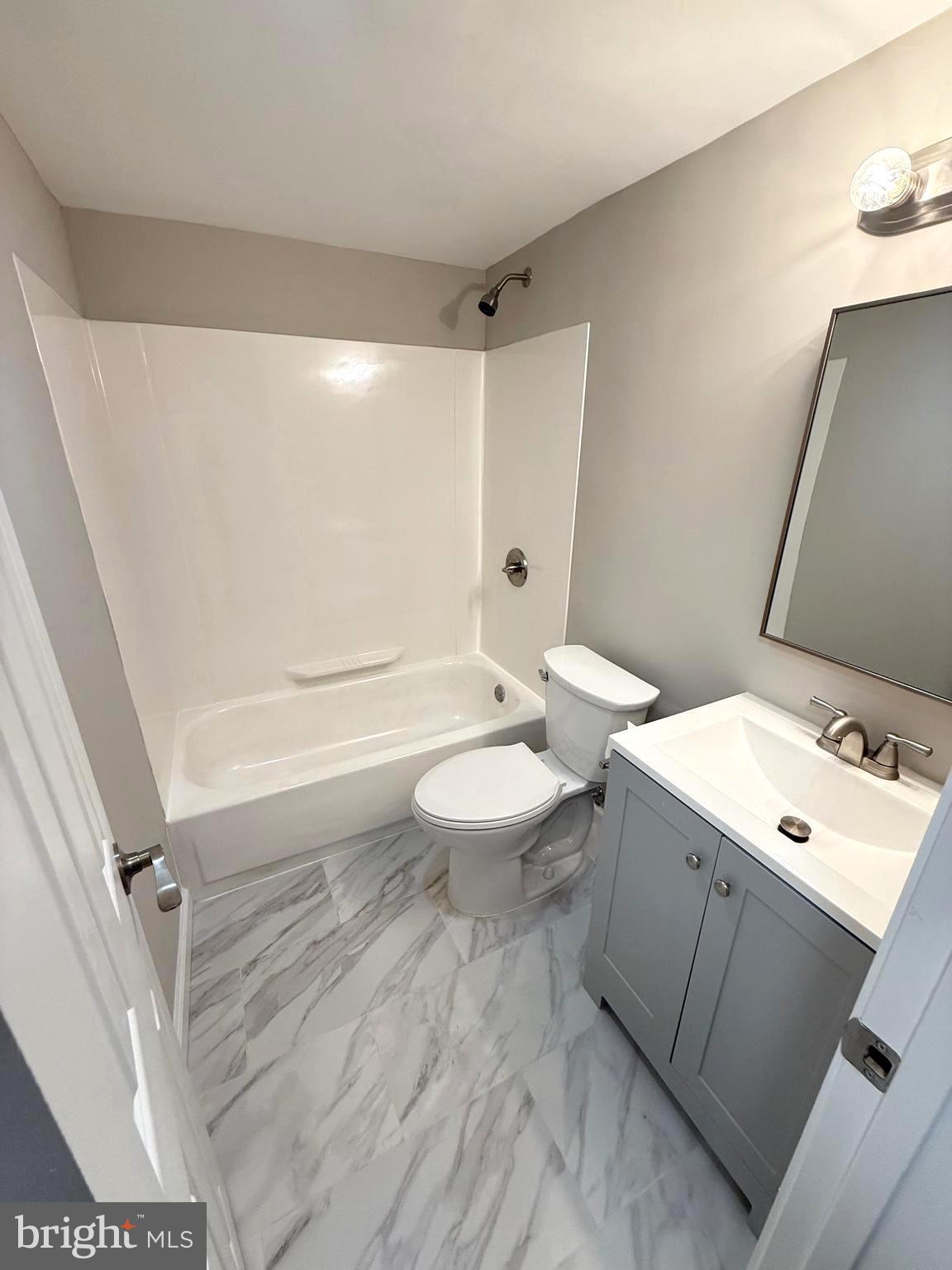 COLCHESTER TOWNE - Residential Lease