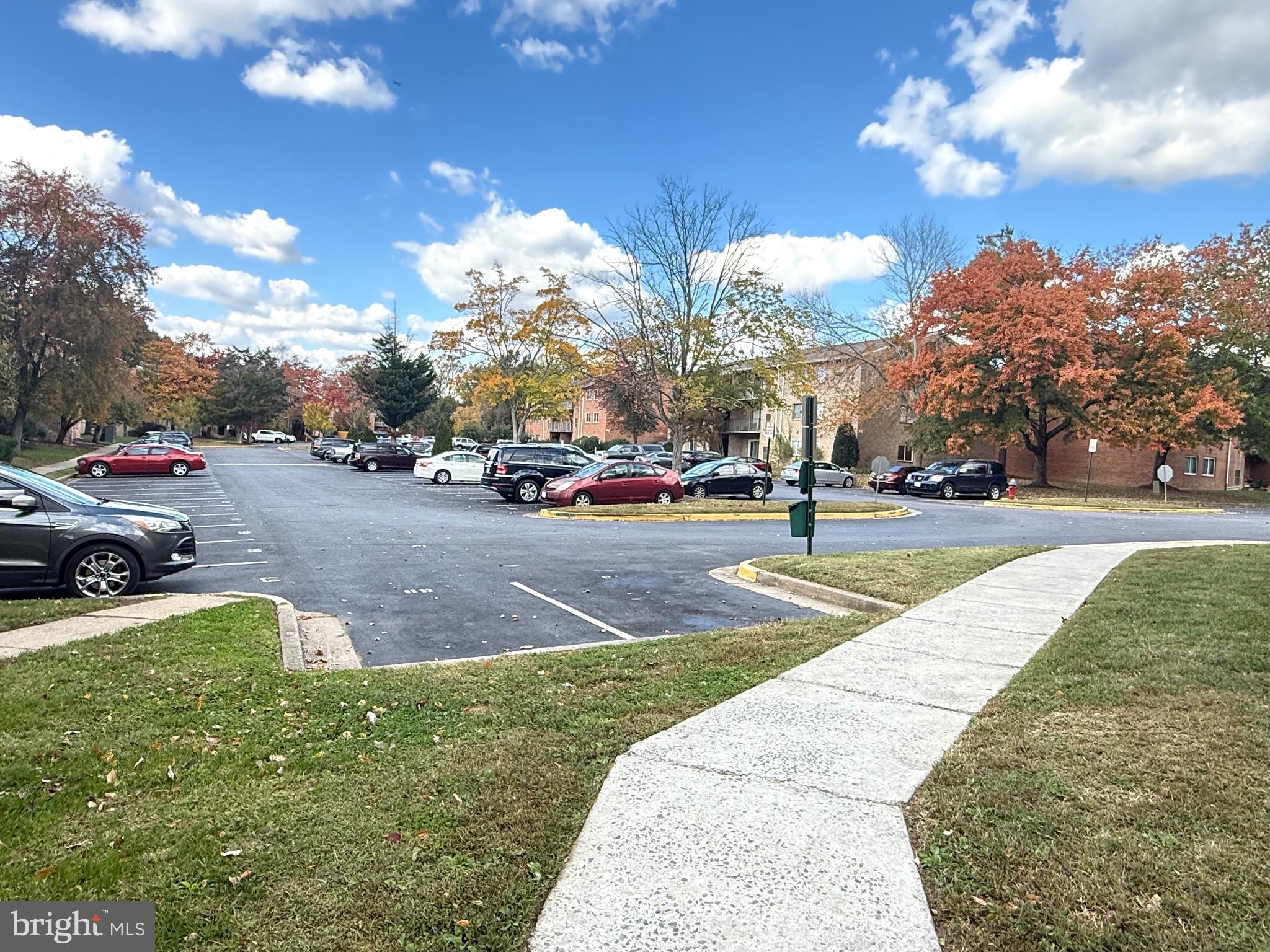 COLCHESTER TOWNE - Residential Lease