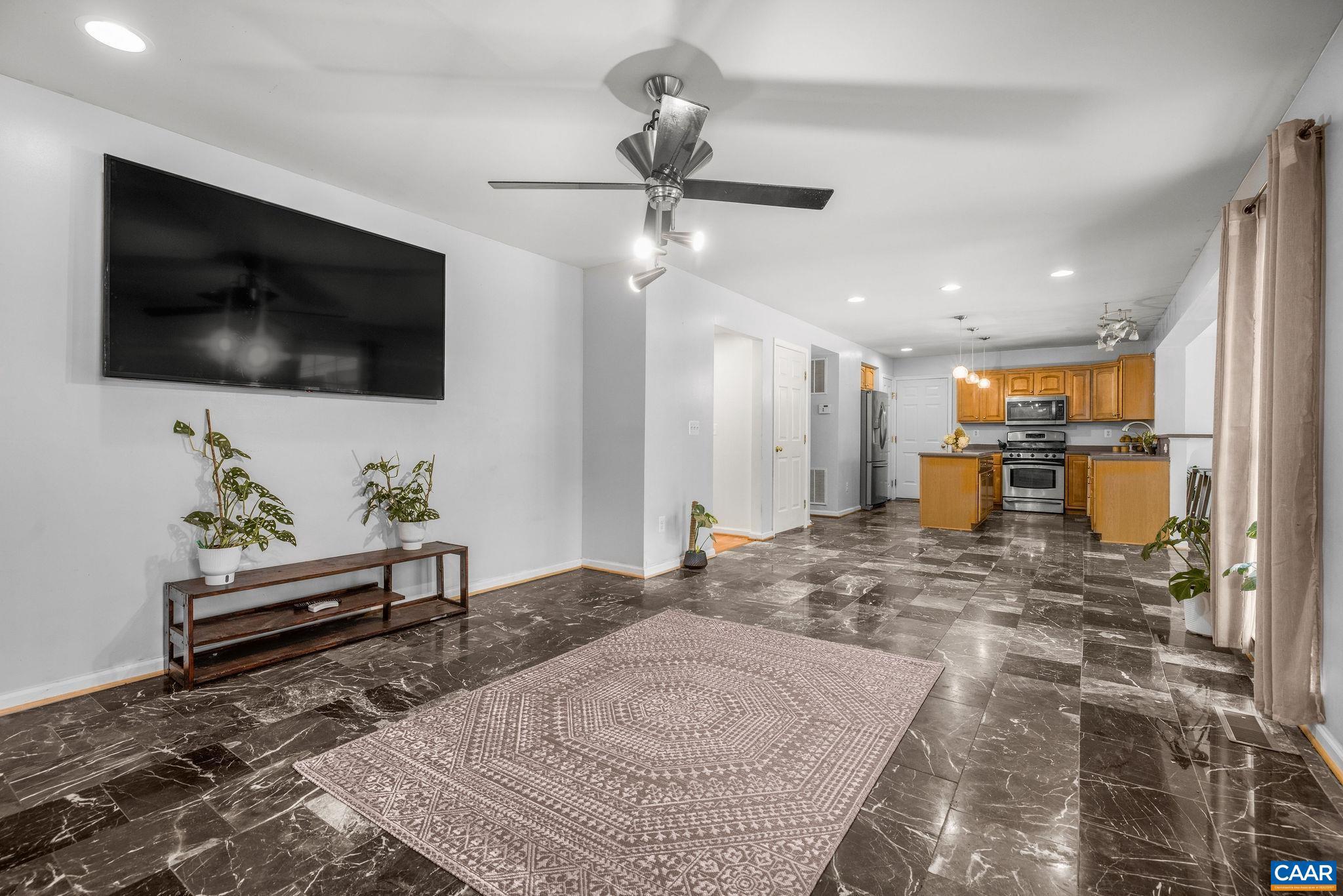 REEDY CREEK - Residential