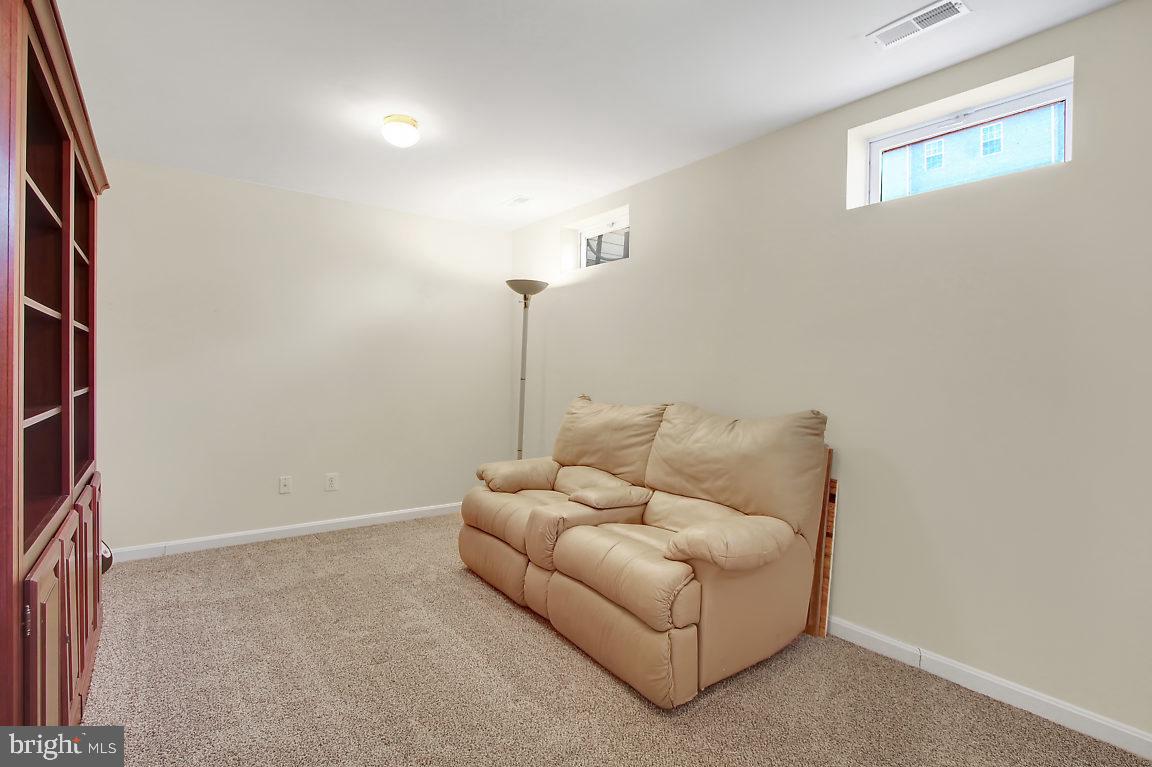 PEACEFIELDS - Residential