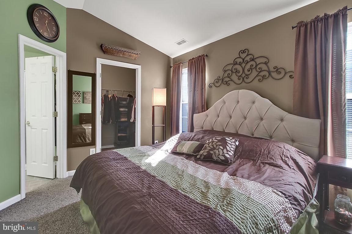 PEACEFIELDS - Residential